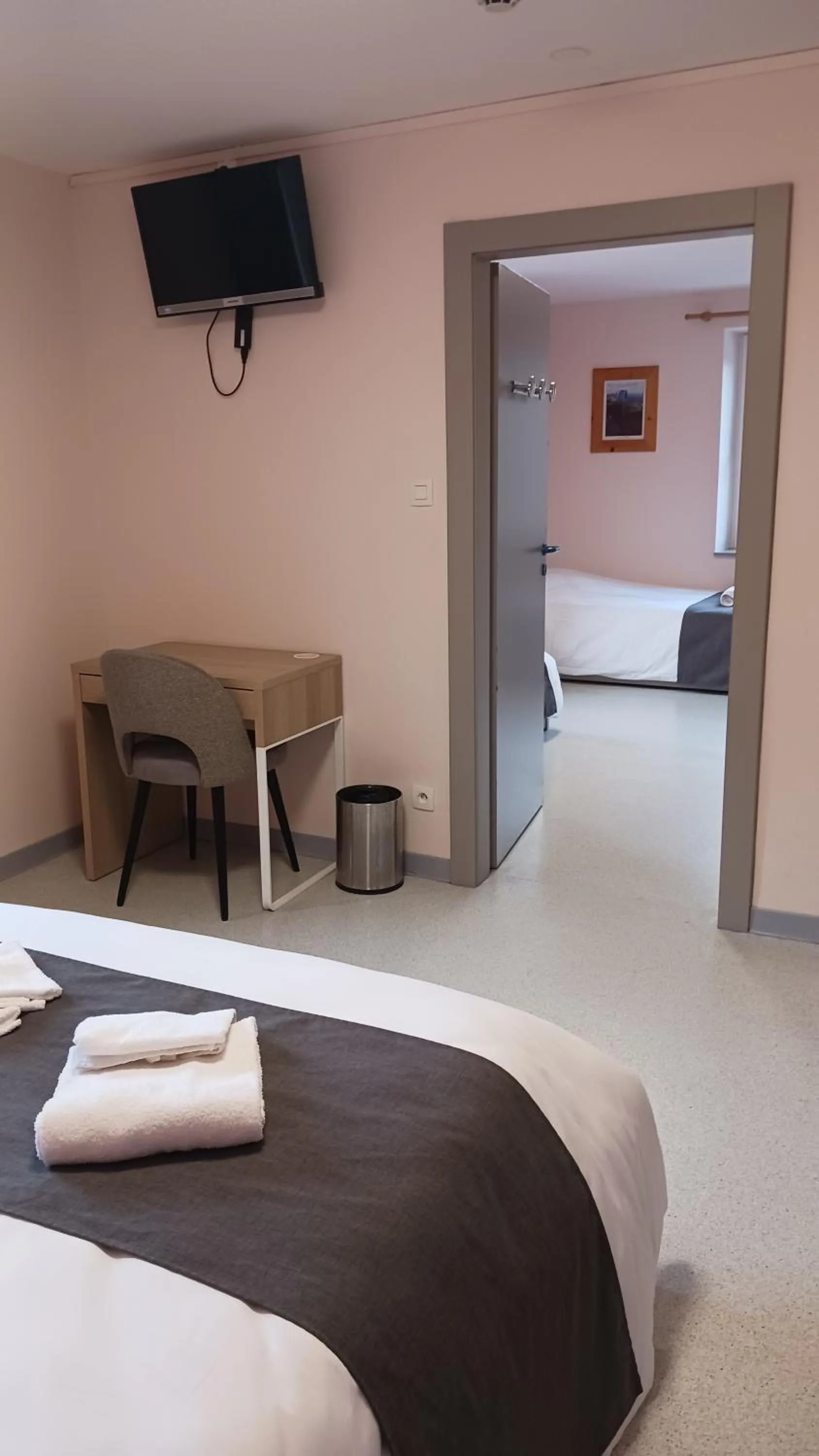 View (from property/room), Bed in Domaine du Haut des Bluches