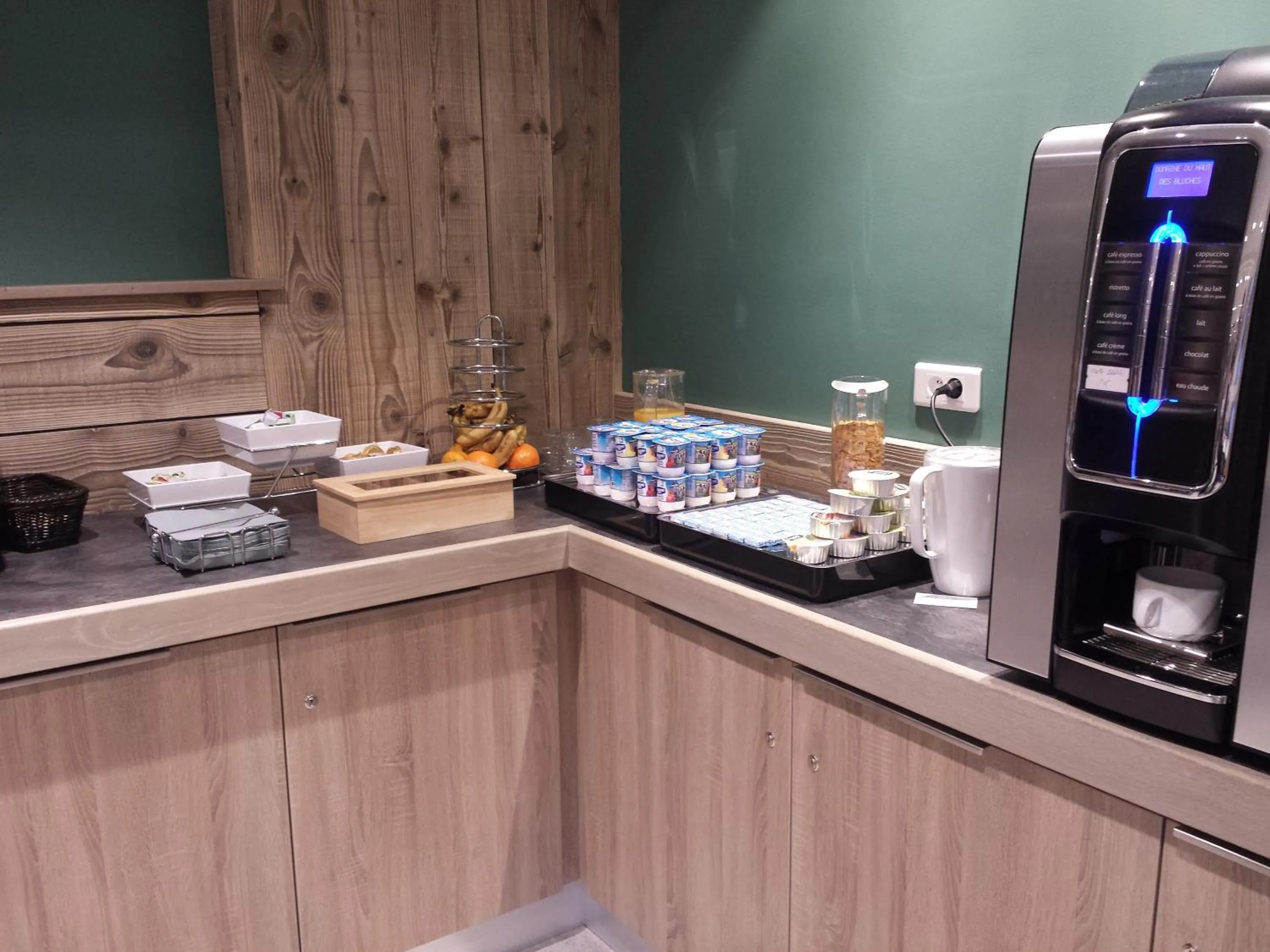 Continental breakfast in Domaine du Haut des Bluches