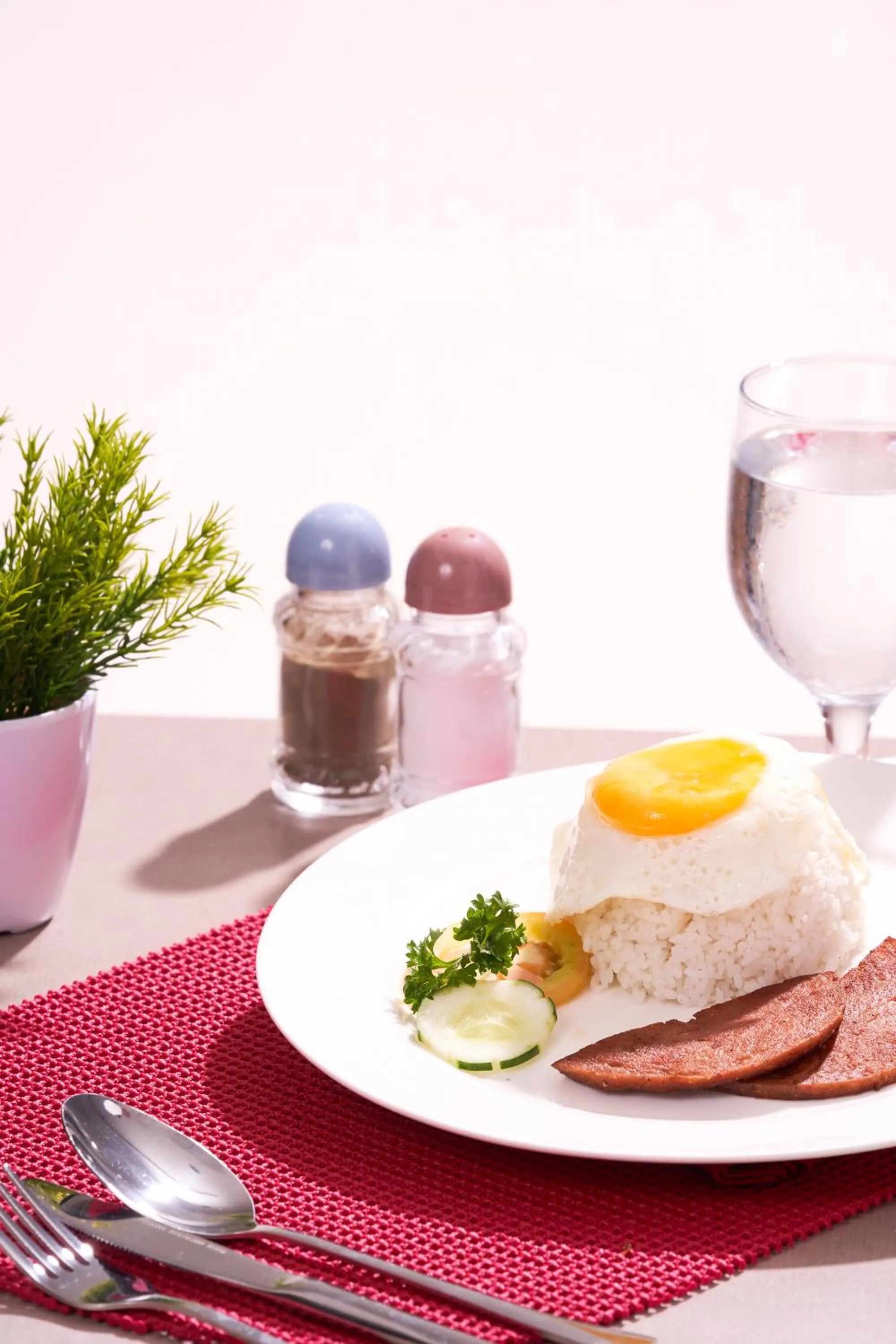 Food in Griffin Hotel and Suites