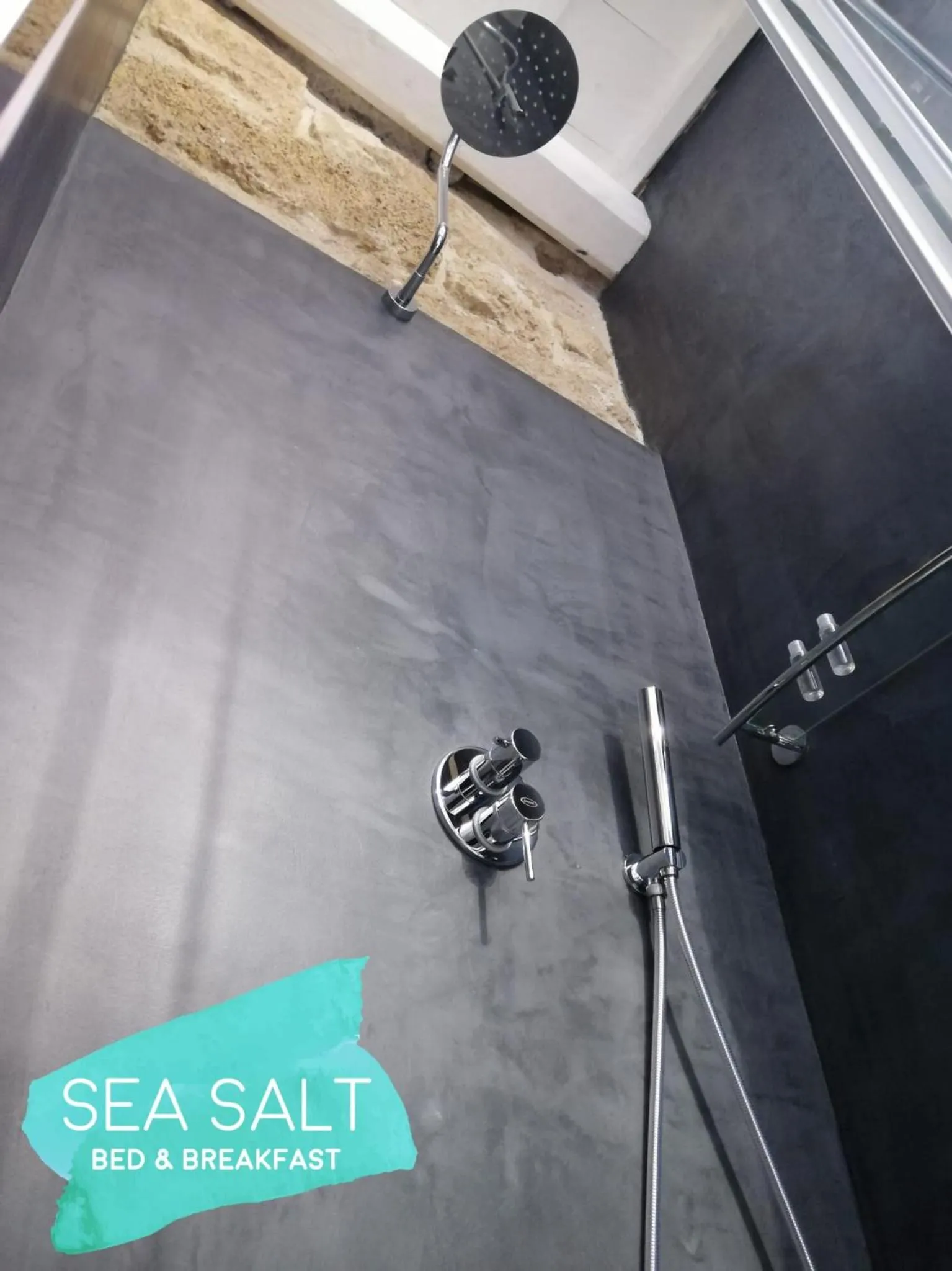Shower in B&B Sea Salt