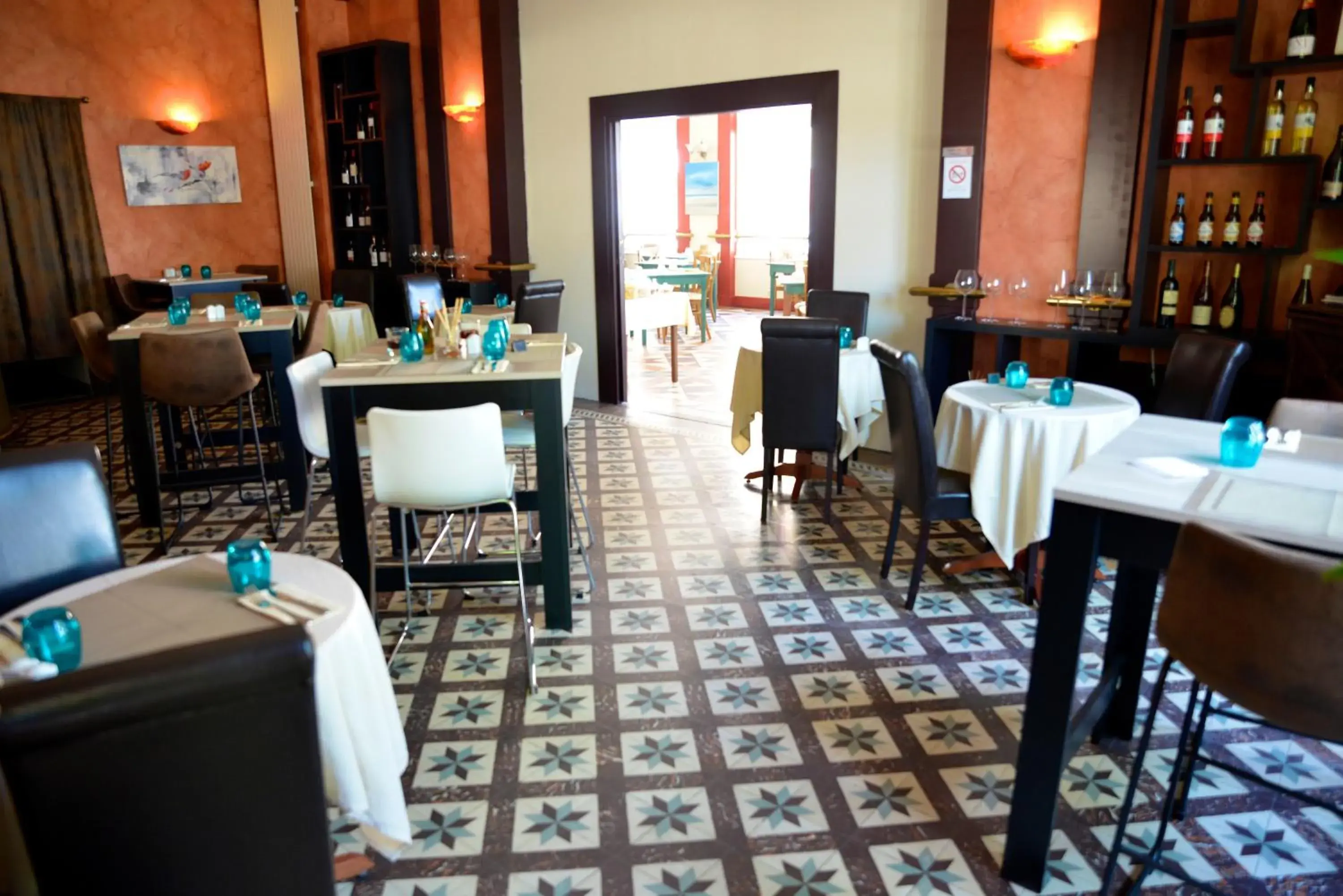 Restaurant/places to eat in LOGIS Hotel Majestic Chatelaillon Plage - La Rochelle Restaurant/places to eat in LOGIS Hotel Majestic Chatelaillon Plage - La Rochelle