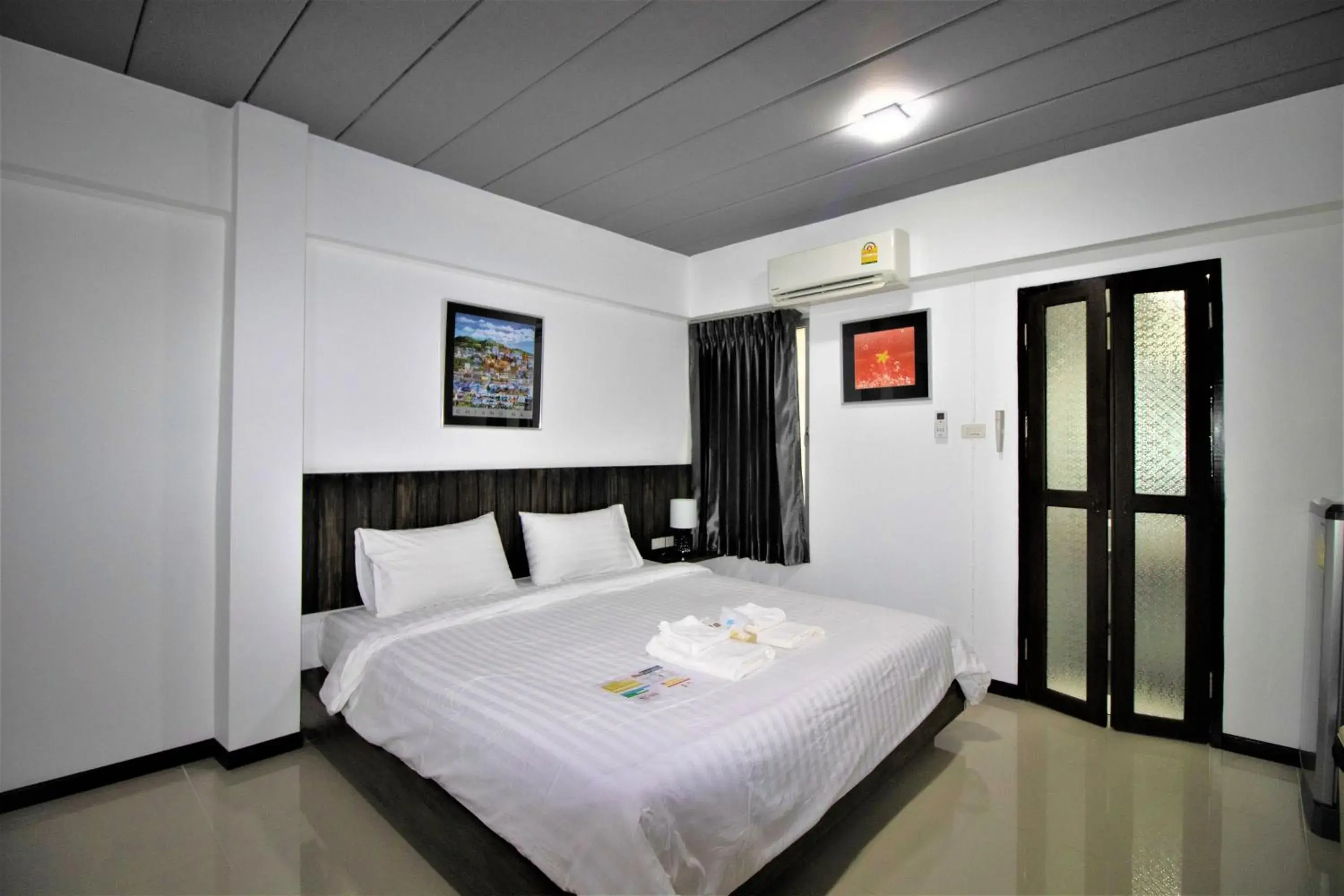 Bedroom, Bed in The 168 Gallery Residence and Hotel Bedroom, Bed in The 168 Gallery Residence and Hotel