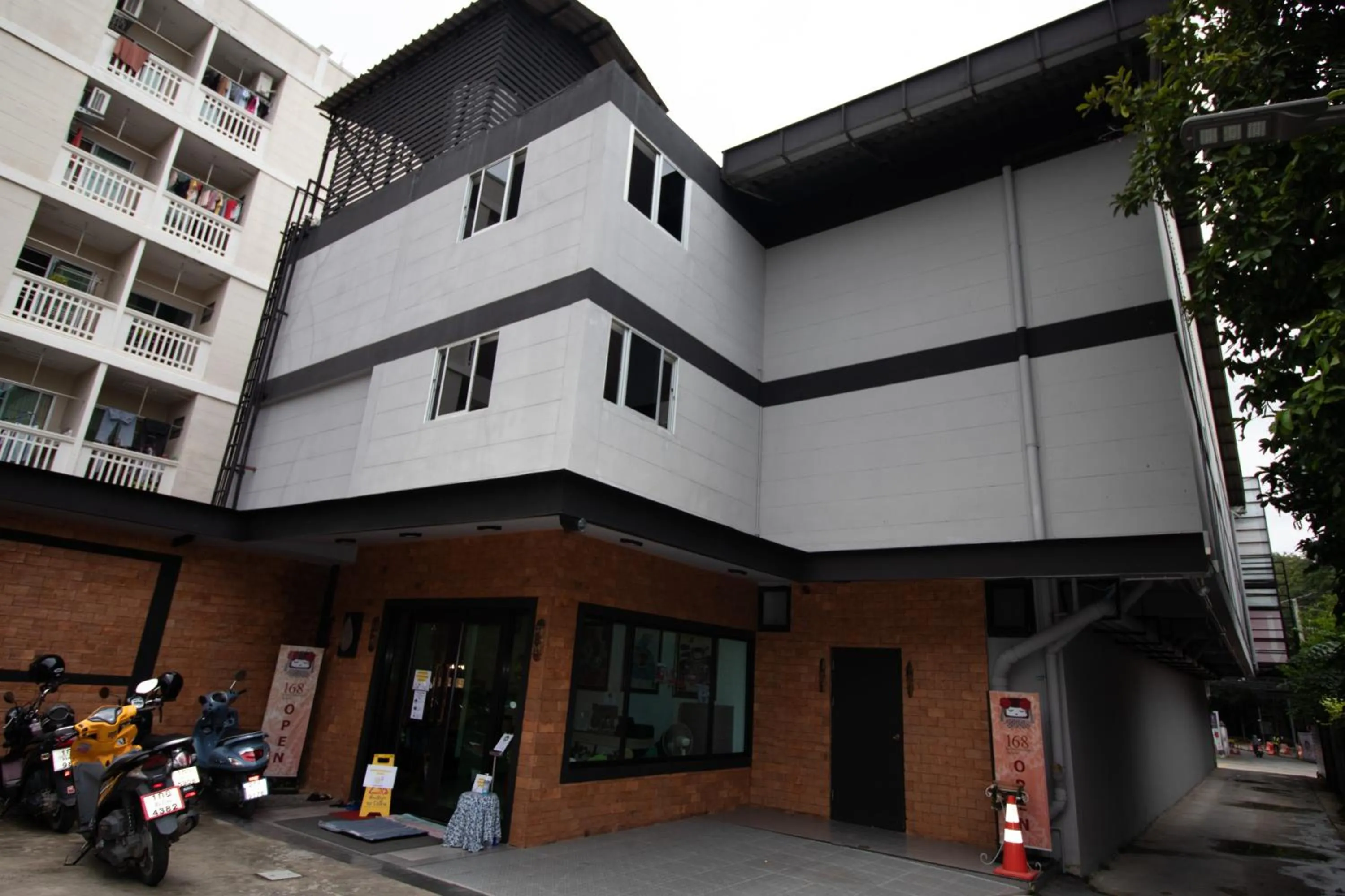 Property building in The 168 Gallery Residence and Hotel