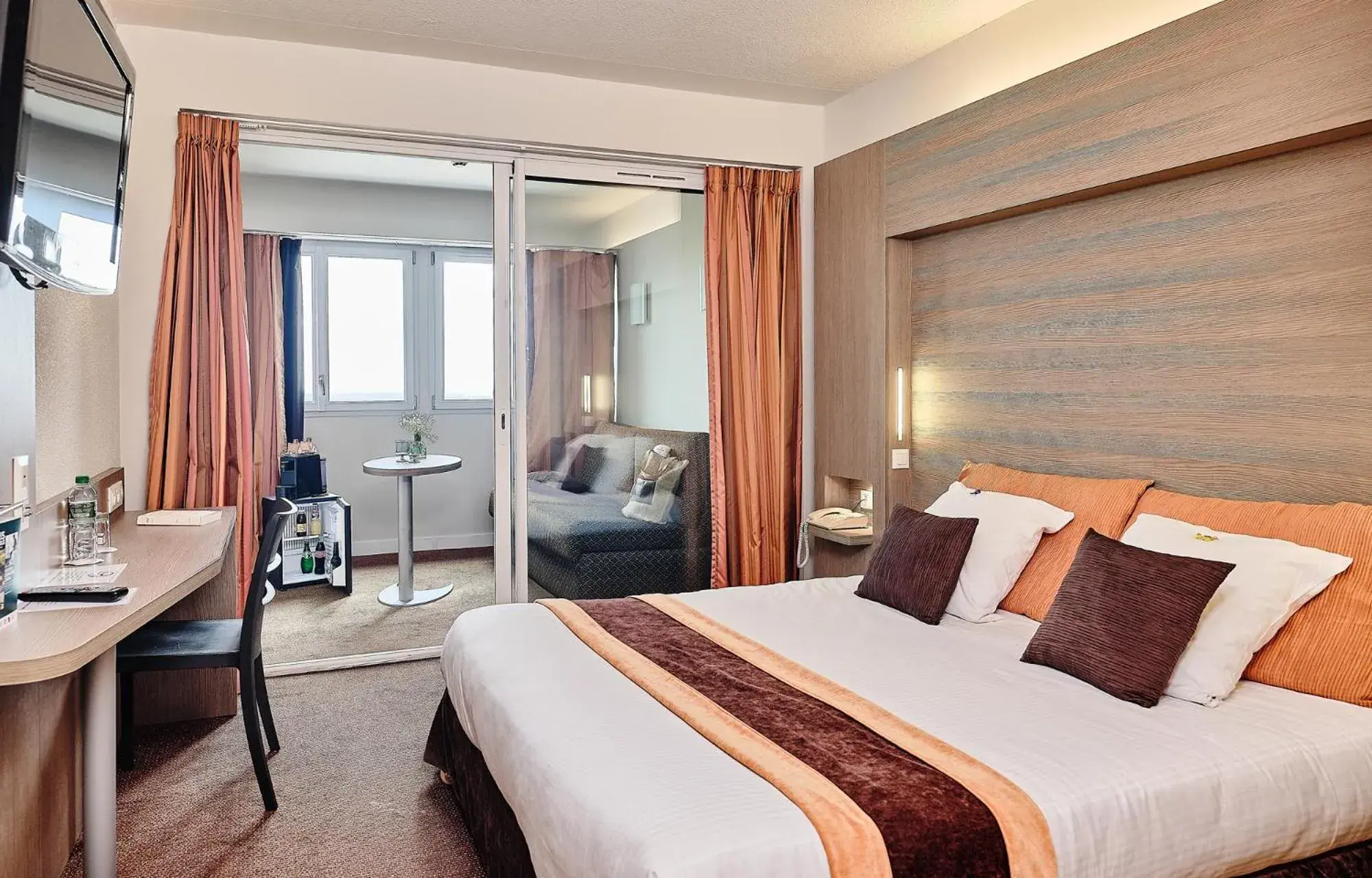 Junior Suite (2 Adults) in Logis Hôtel Restaurant Aloe Junior Suite (2 Adults) in Logis Hôtel Restaurant Aloe