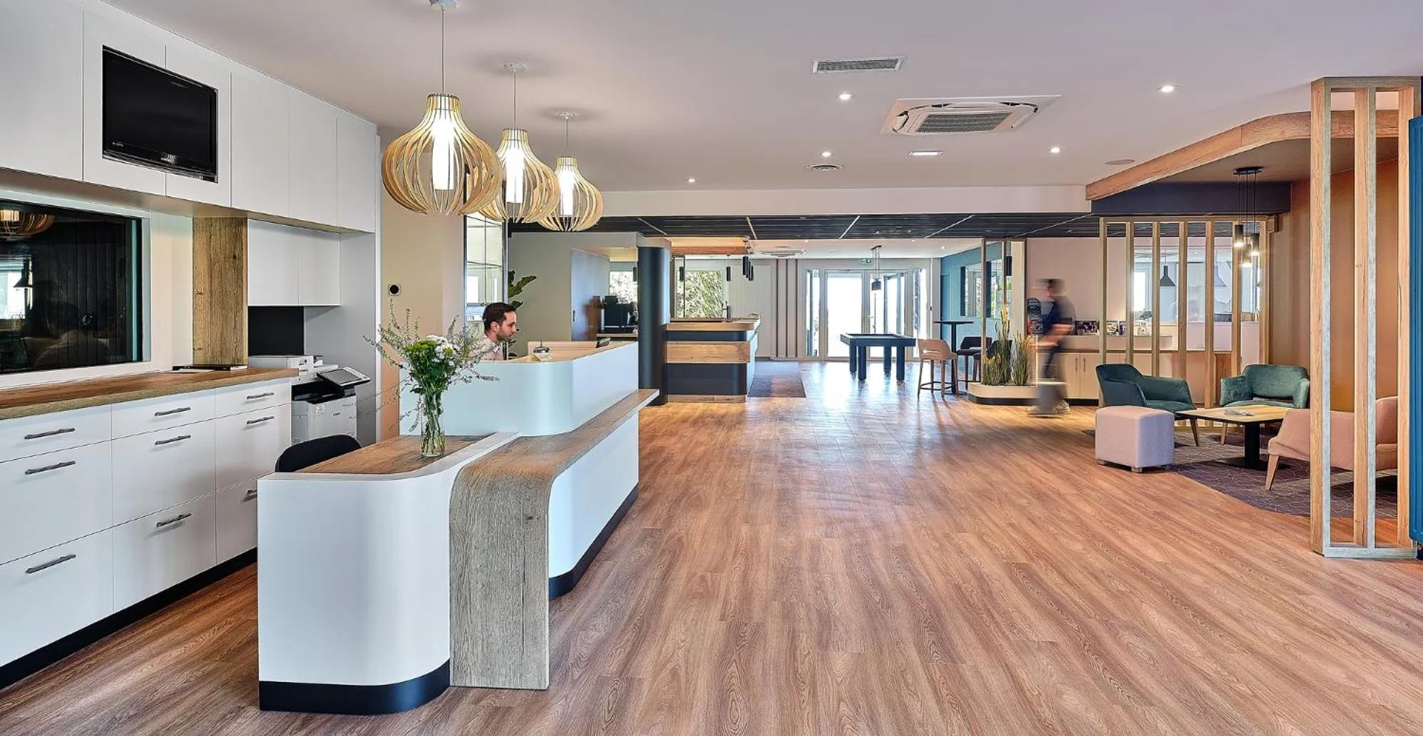 Lobby or reception in Logis Hôtel Restaurant Aloe