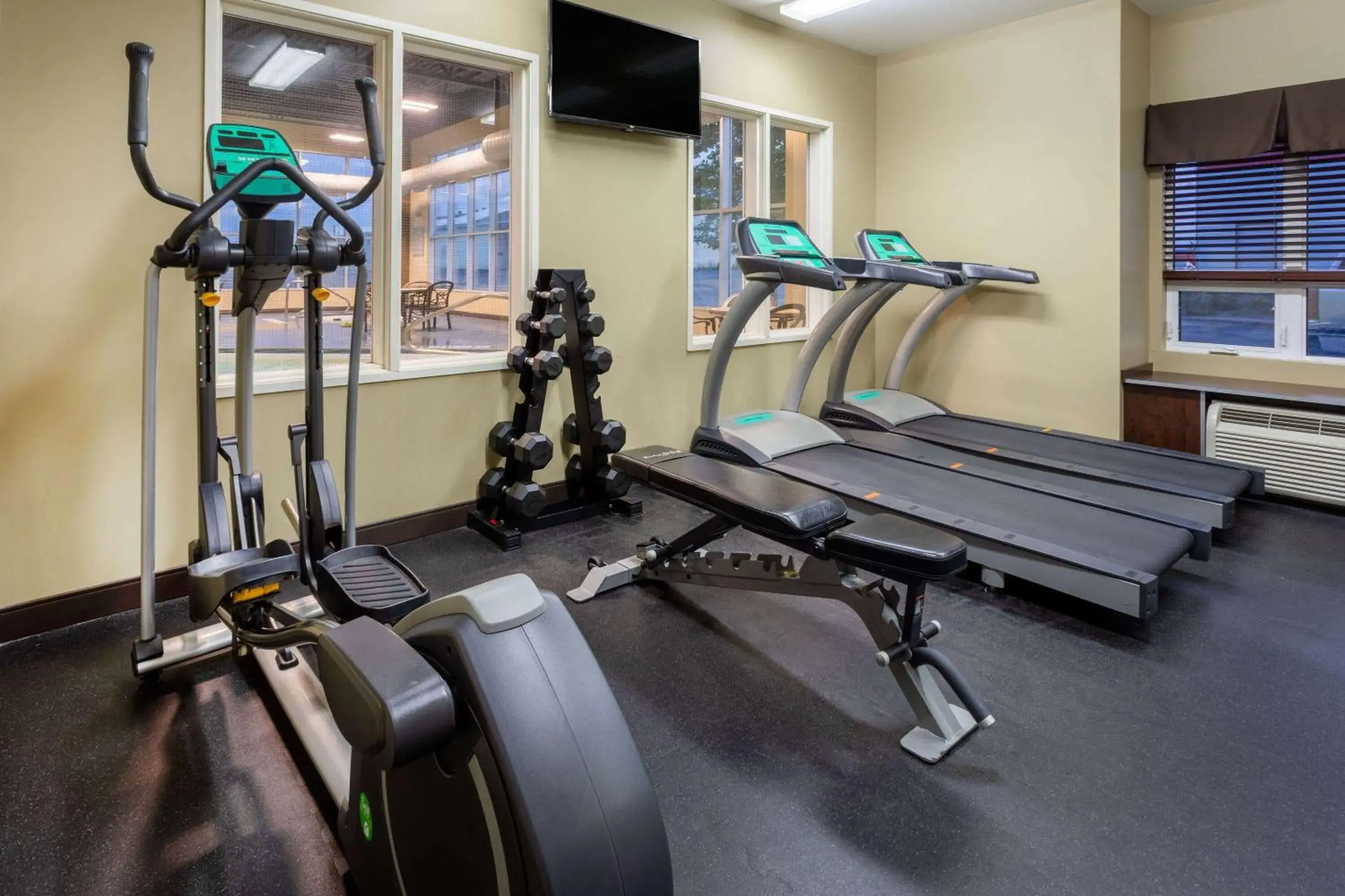 Fitness centre/facilities in Microtel Inn & Suites by Wyndham - Timmins Fitness centre/facilities in Microtel Inn & Suites by Wyndham - Timmins