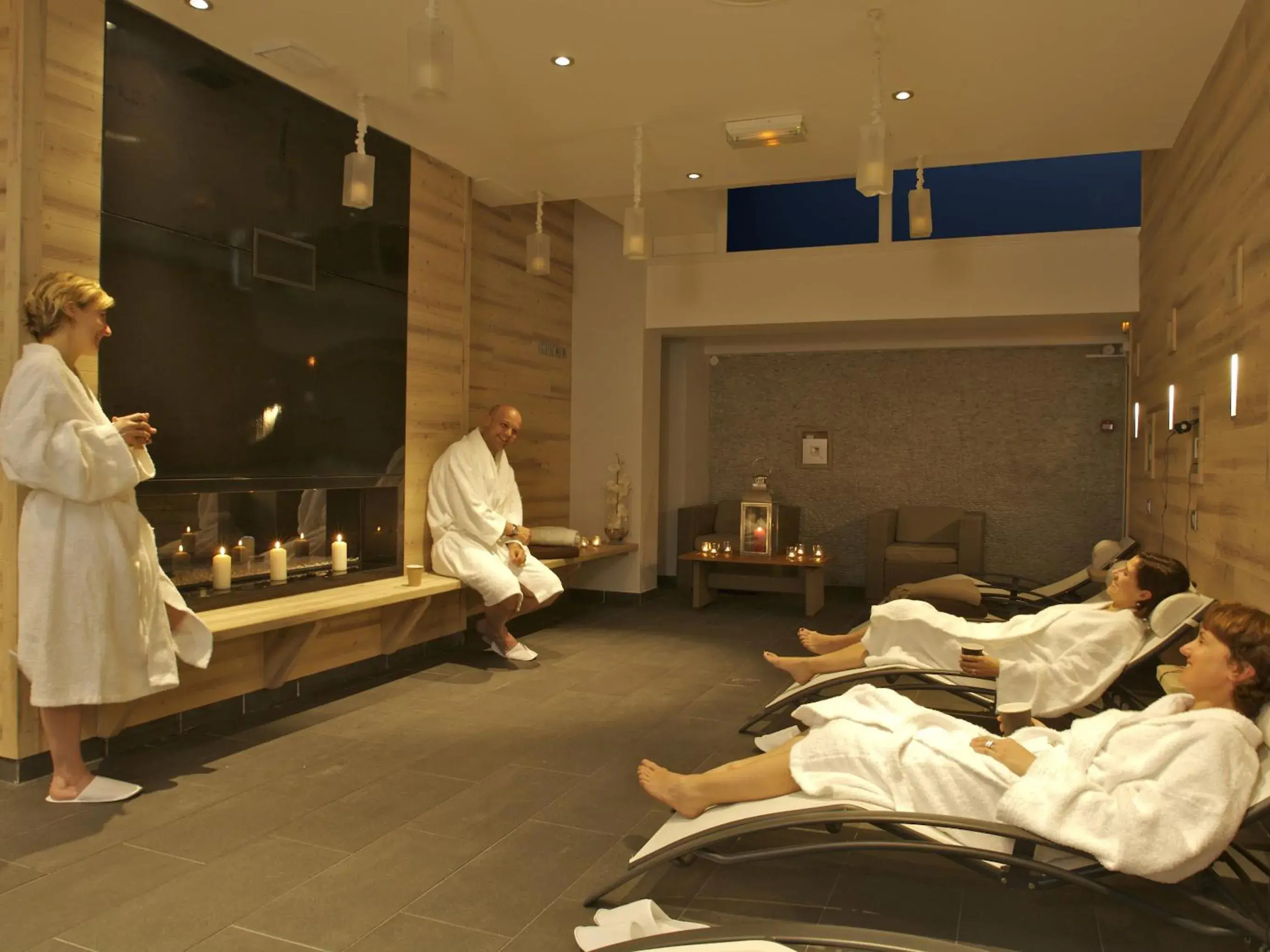 Spa and wellness centre/facilities in Château Hôtel, Restaurant & Spa De La Commanderie Spa and wellness centre/facilities in Château Hôtel, Restaurant & Spa De La Commanderie