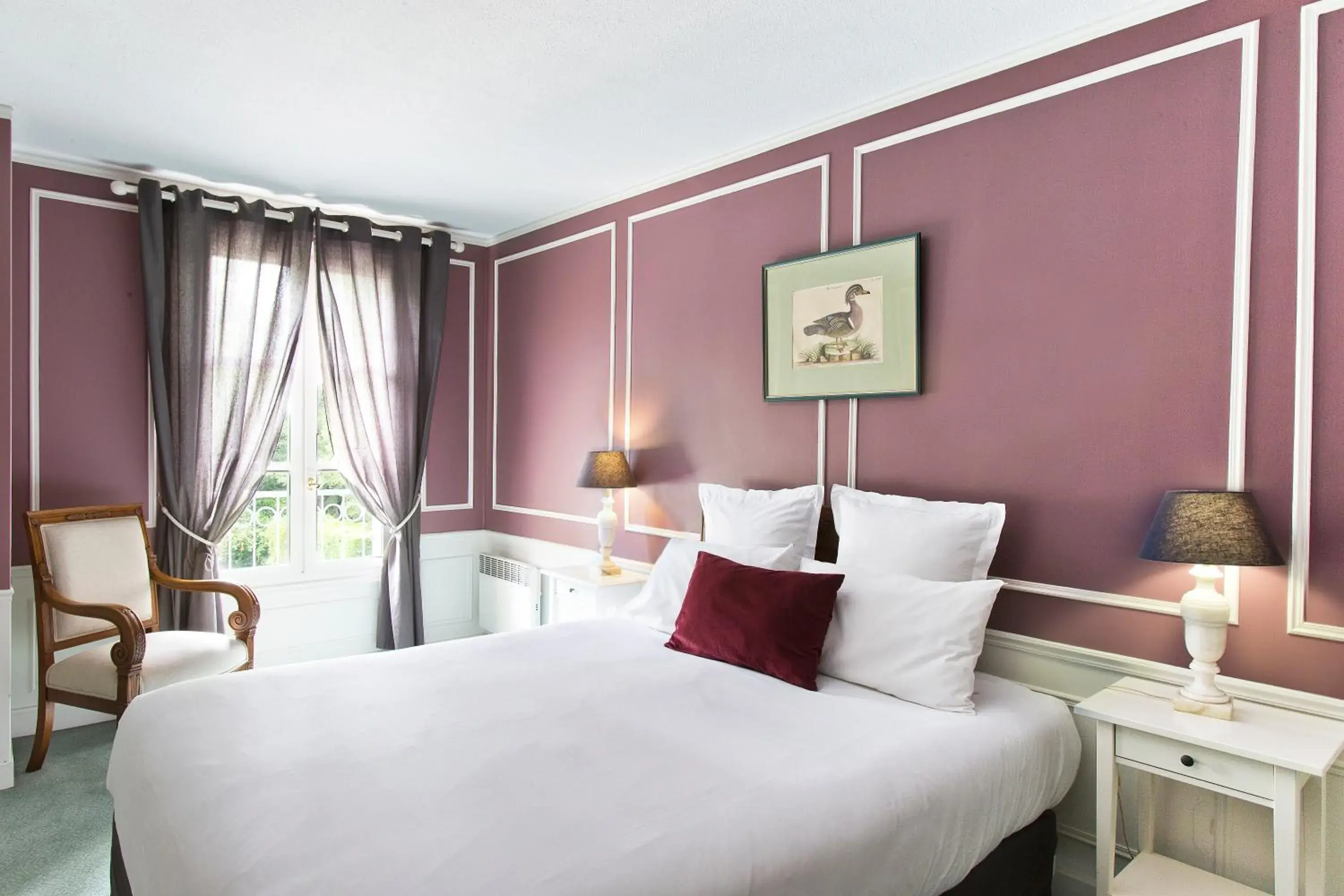 Bed in Château Hôtel, Restaurant & Spa De La Commanderie Bed in Château Hôtel, Restaurant & Spa De La Commanderie