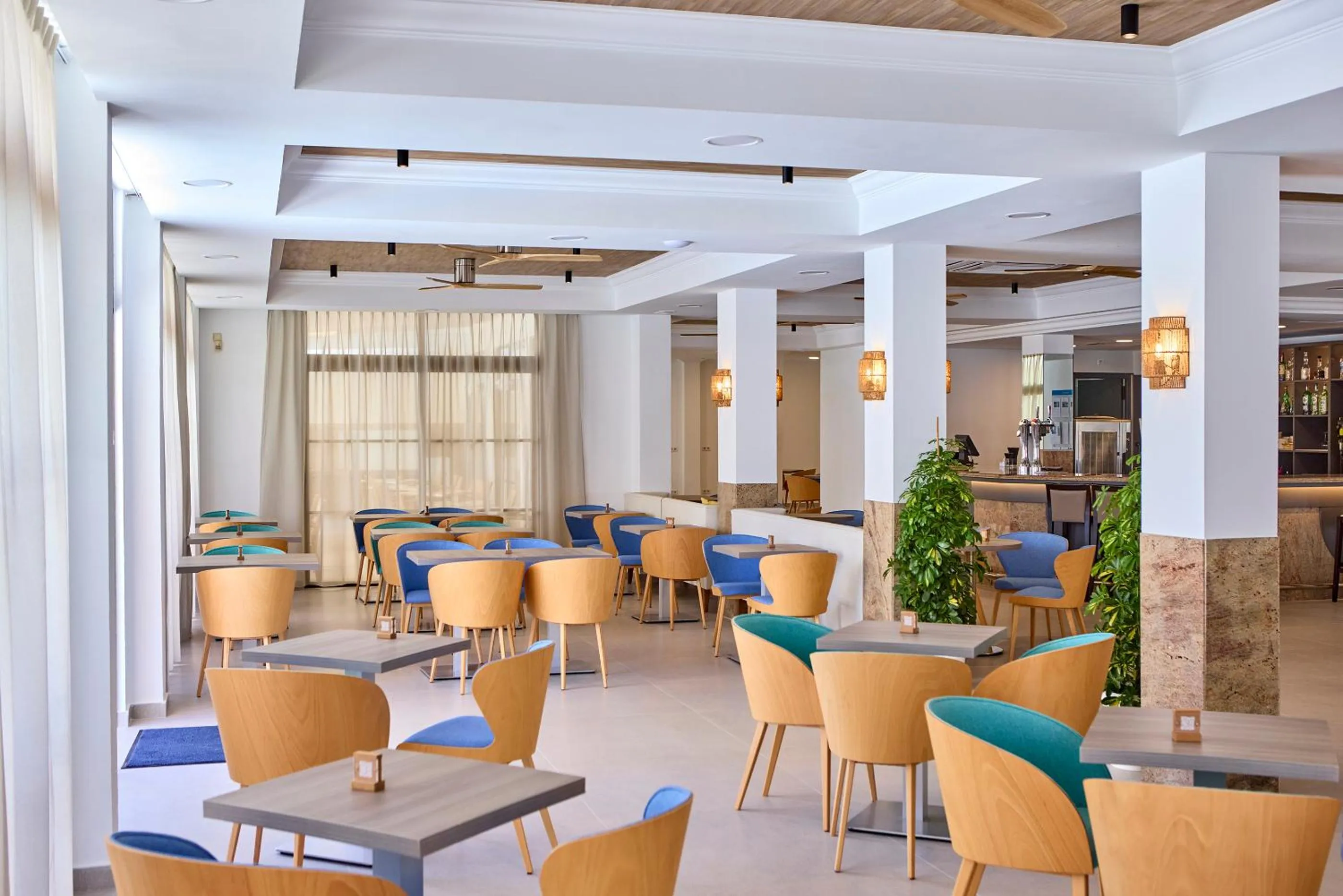 Area and facilities in Universal Hotel Bikini