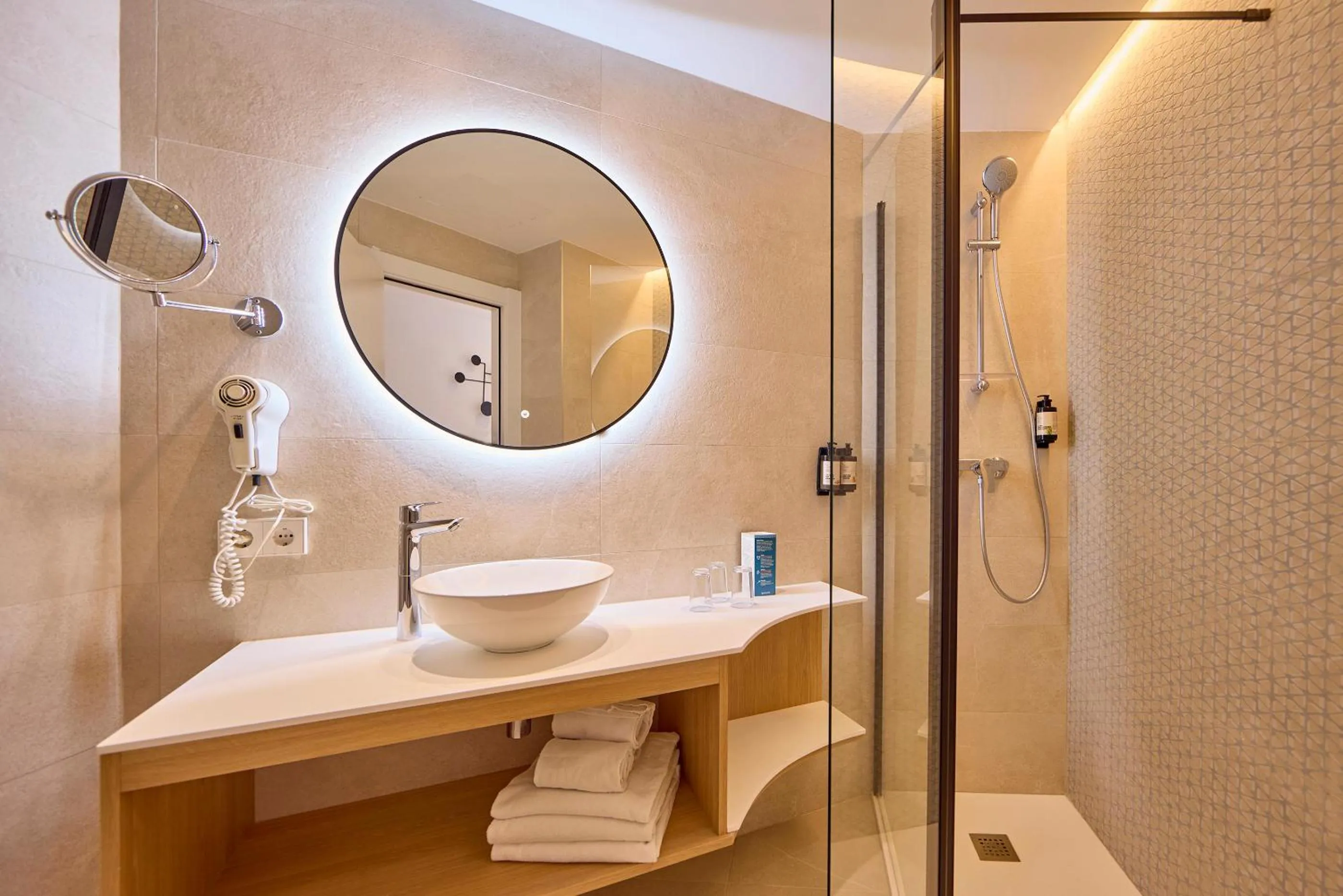 Bathroom in Universal Hotel Bikini