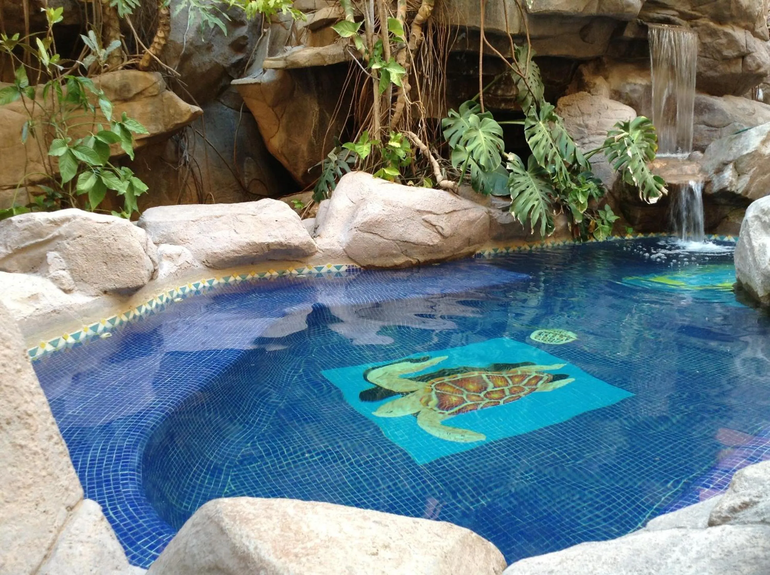 Swimming pool in Hotel el Fuerte