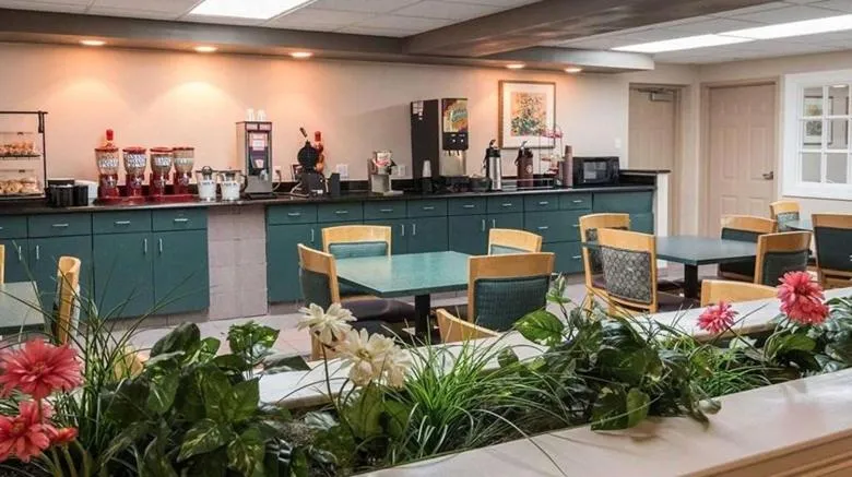 Economy Inn & Suites