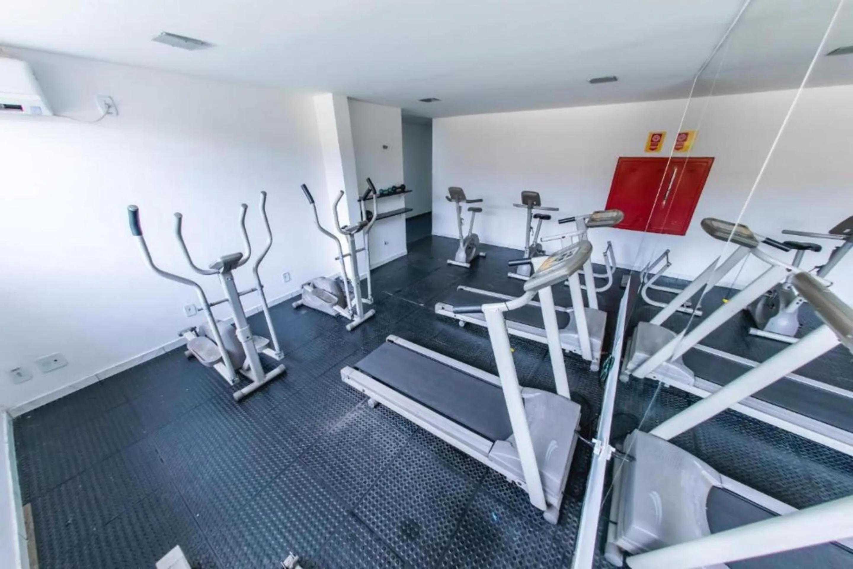 Fitness centre/facilities in Brasília Park Hotel