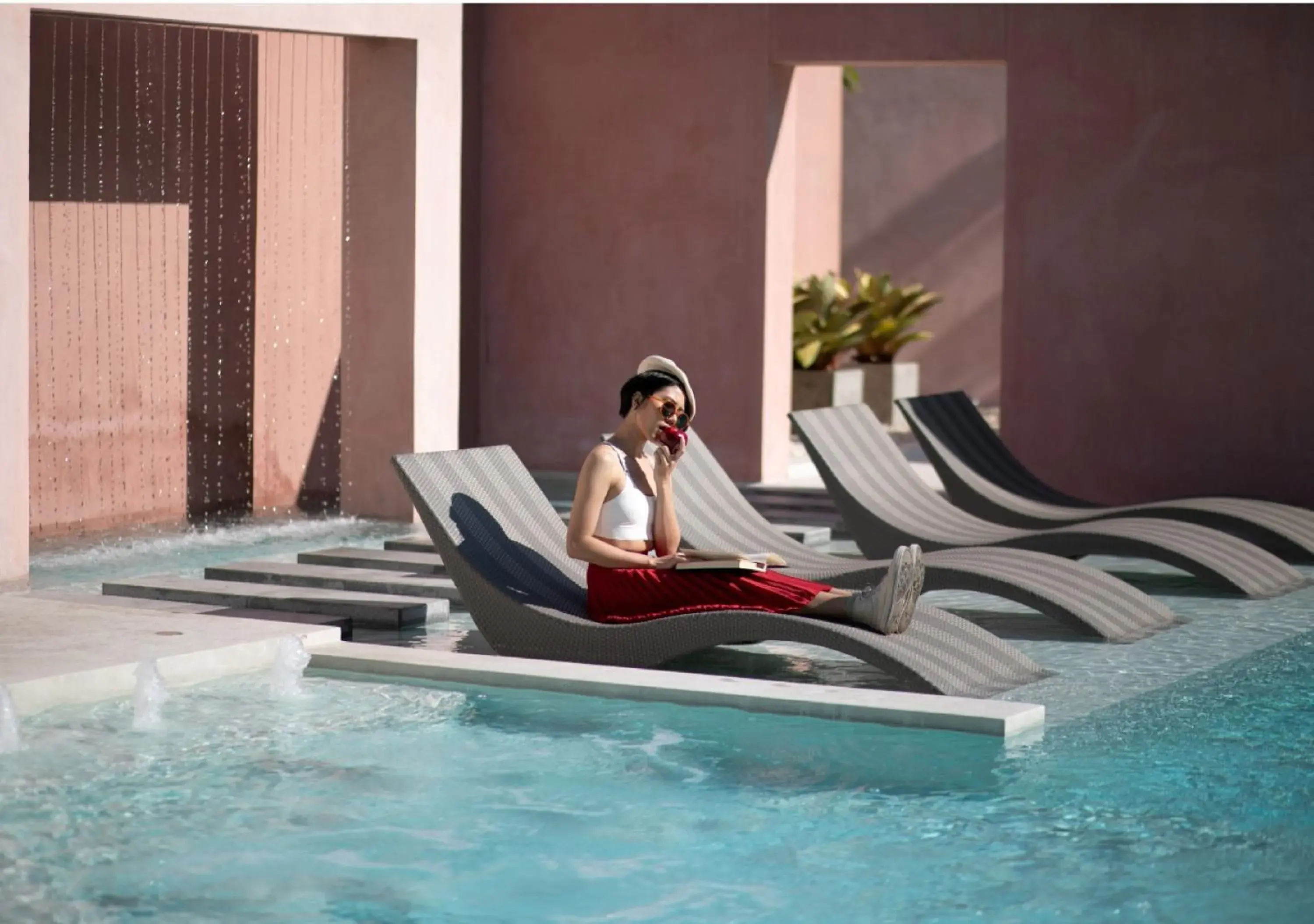 Swimming pool in SYN Boutique Hotel Swimming pool in SYN Boutique Hotel