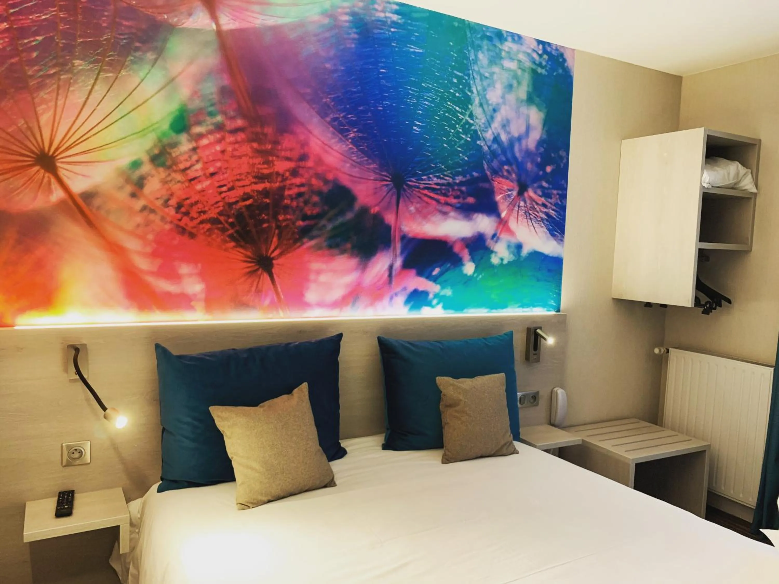 Bedroom, Bed in Logis Hôtel-Restaurant LE FONTARABIE