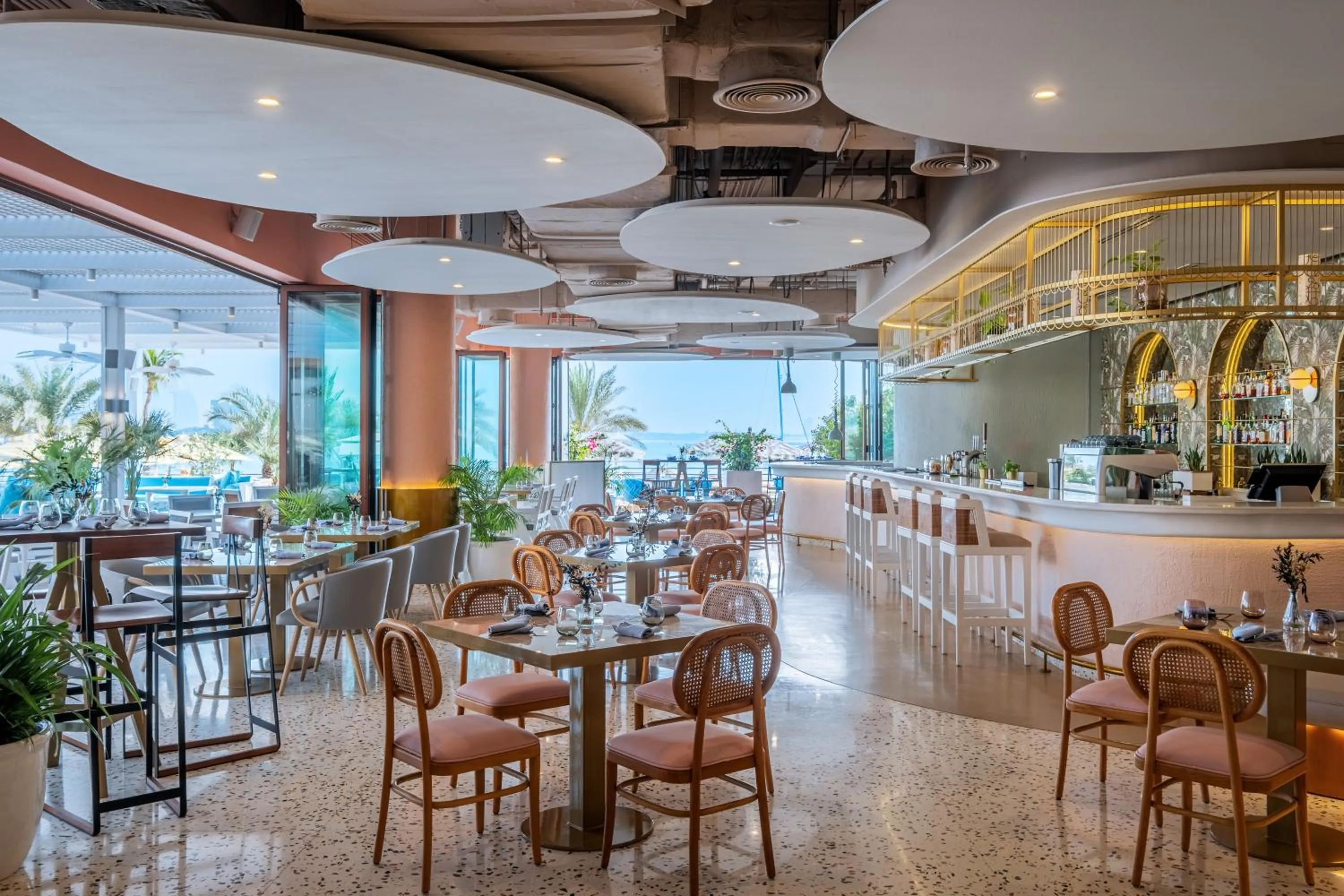 Restaurant/places to eat in Andaz Dubai The Palm, By Hyatt