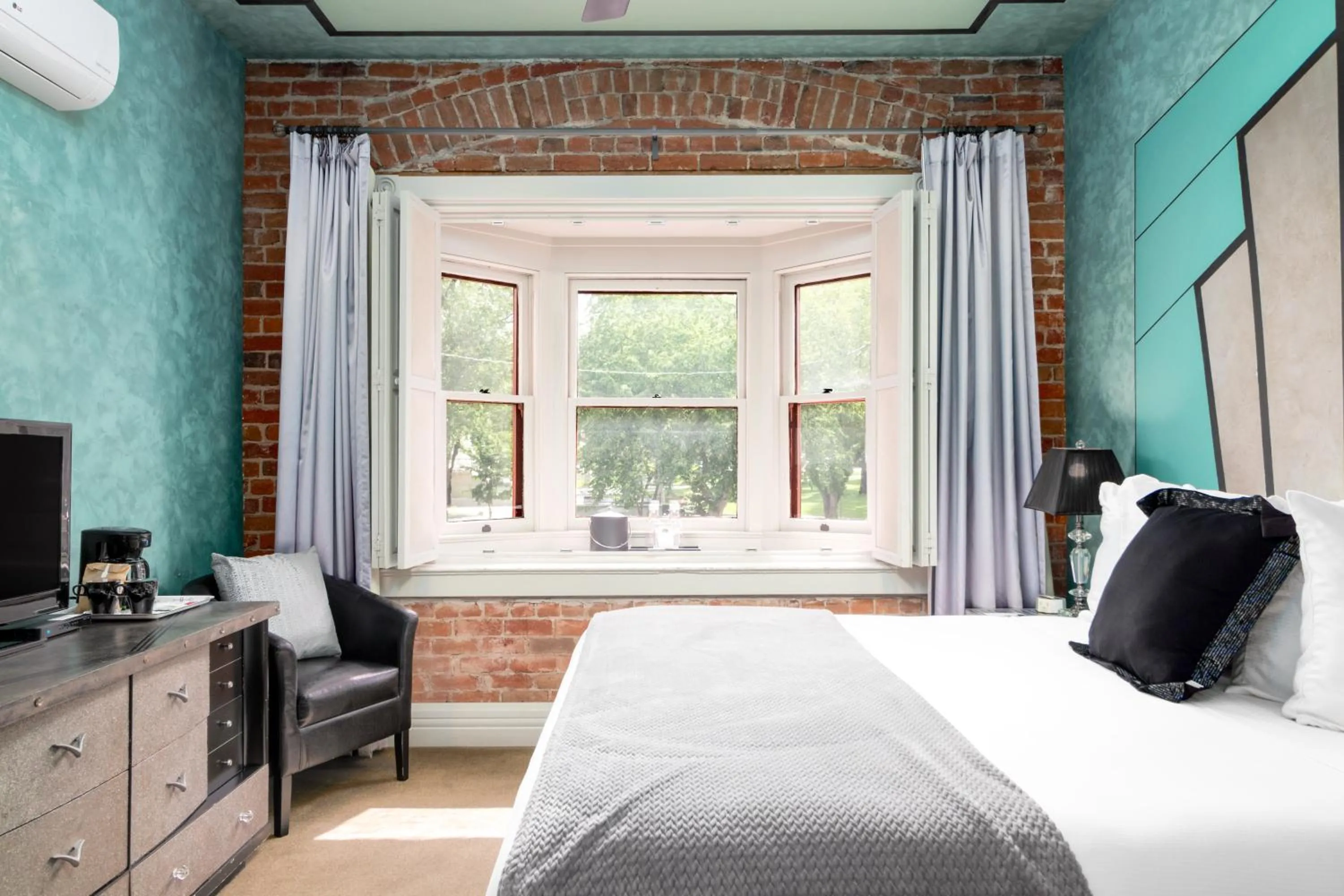 Bed in Grand Highland Hotel