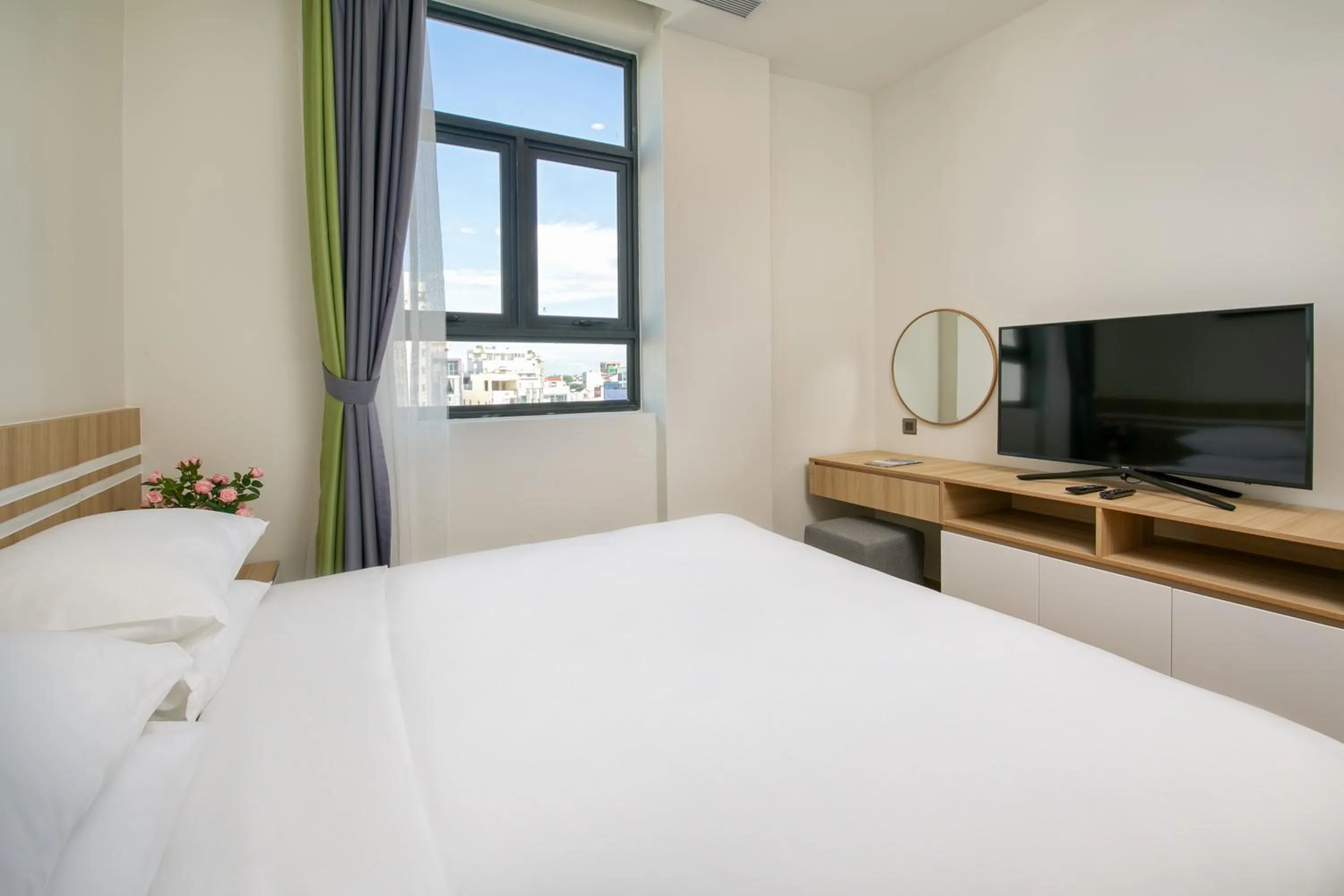 Bed in Sun River Hotel & Apartment