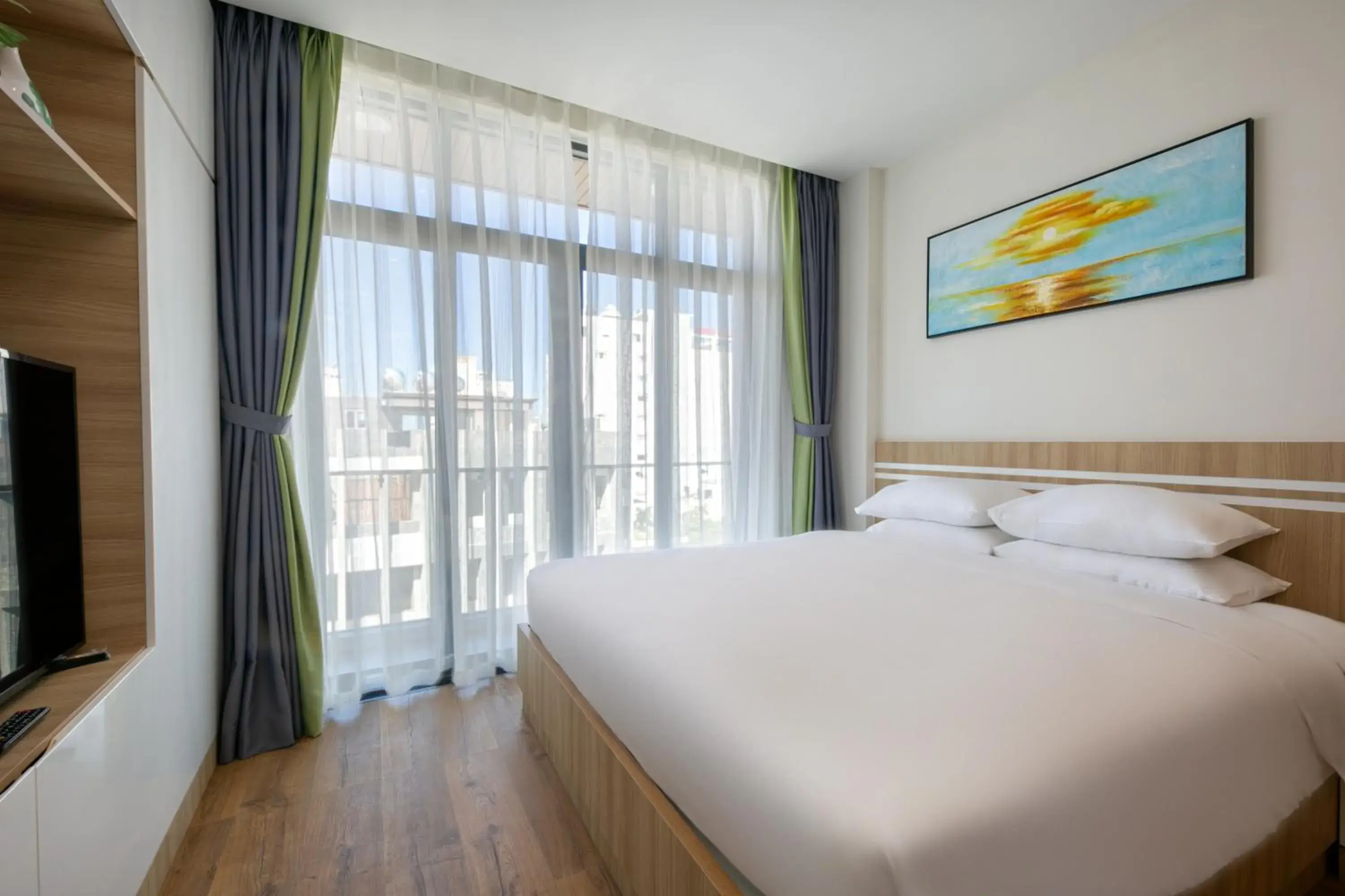 TV and multimedia, Bed in Sun River Hotel & Apartment TV and multimedia, Bed in Sun River Hotel & Apartment