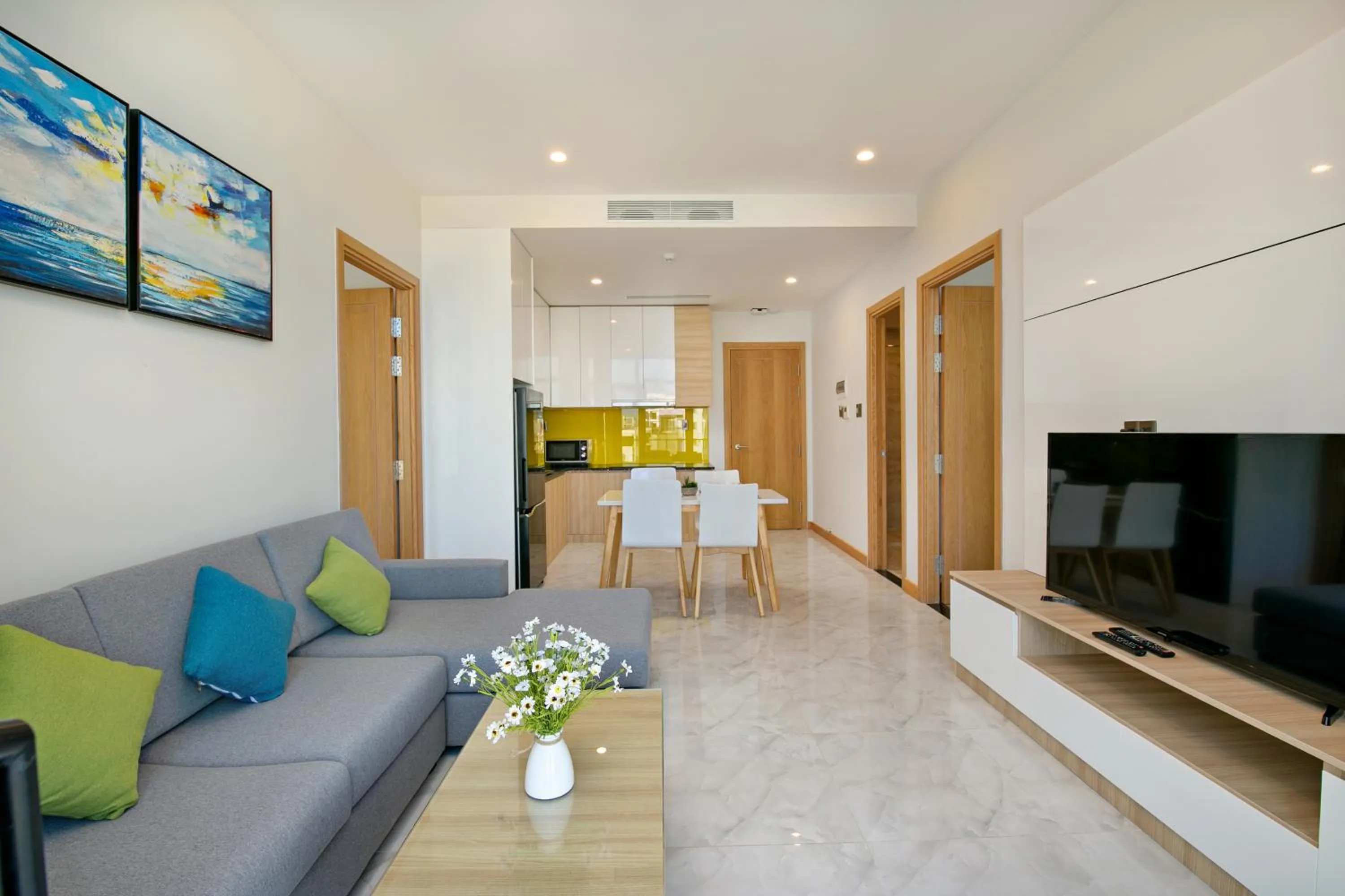 Communal lounge/ TV room in Sun River Hotel & Apartment