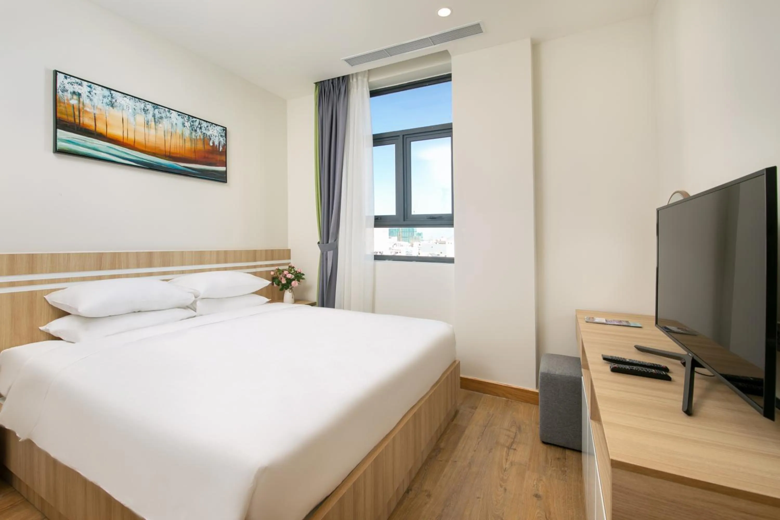 Bed in Sun River Hotel & Apartment