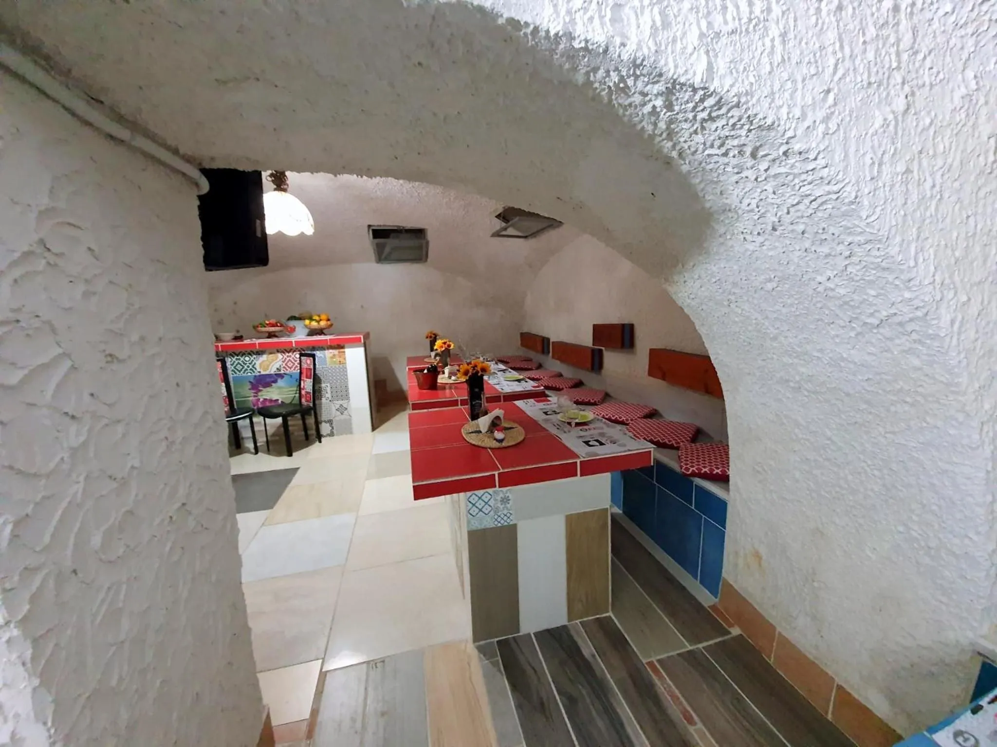 Restaurant/places to eat in B&B Cappotto civico 48