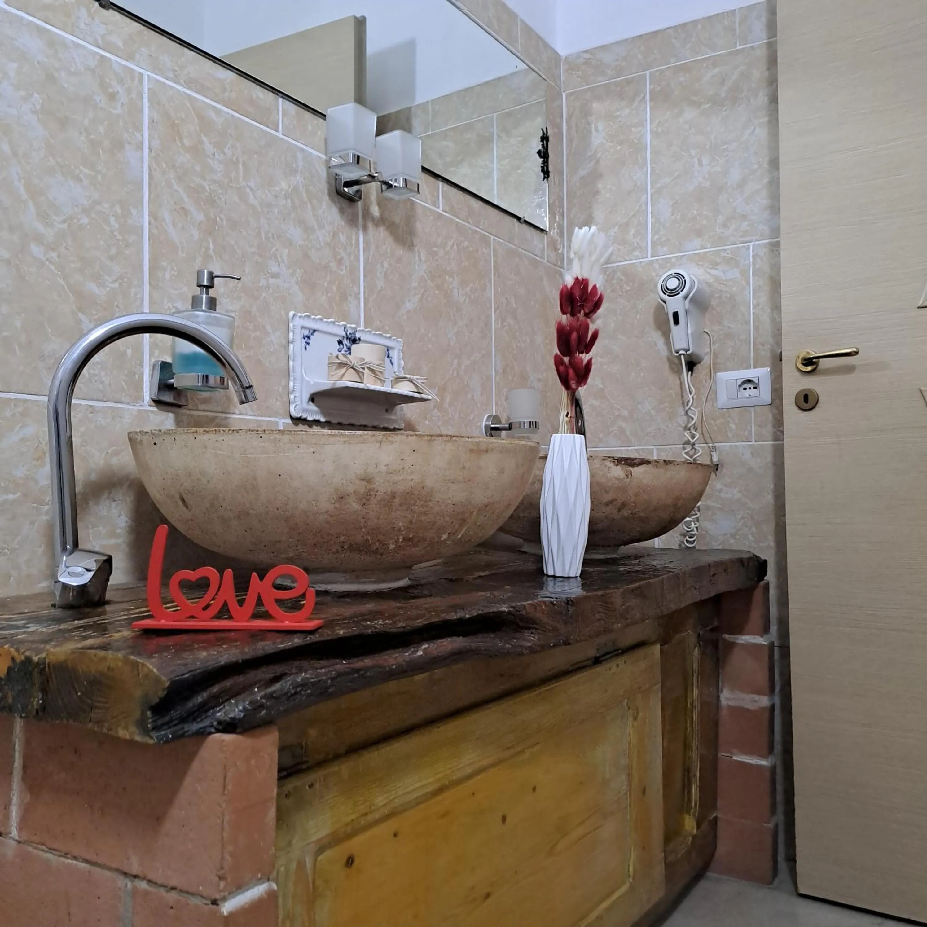 B&B Cappotto civico 48