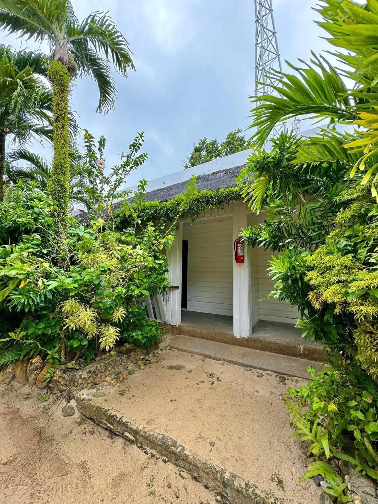 Casa Pilar Beach Resort