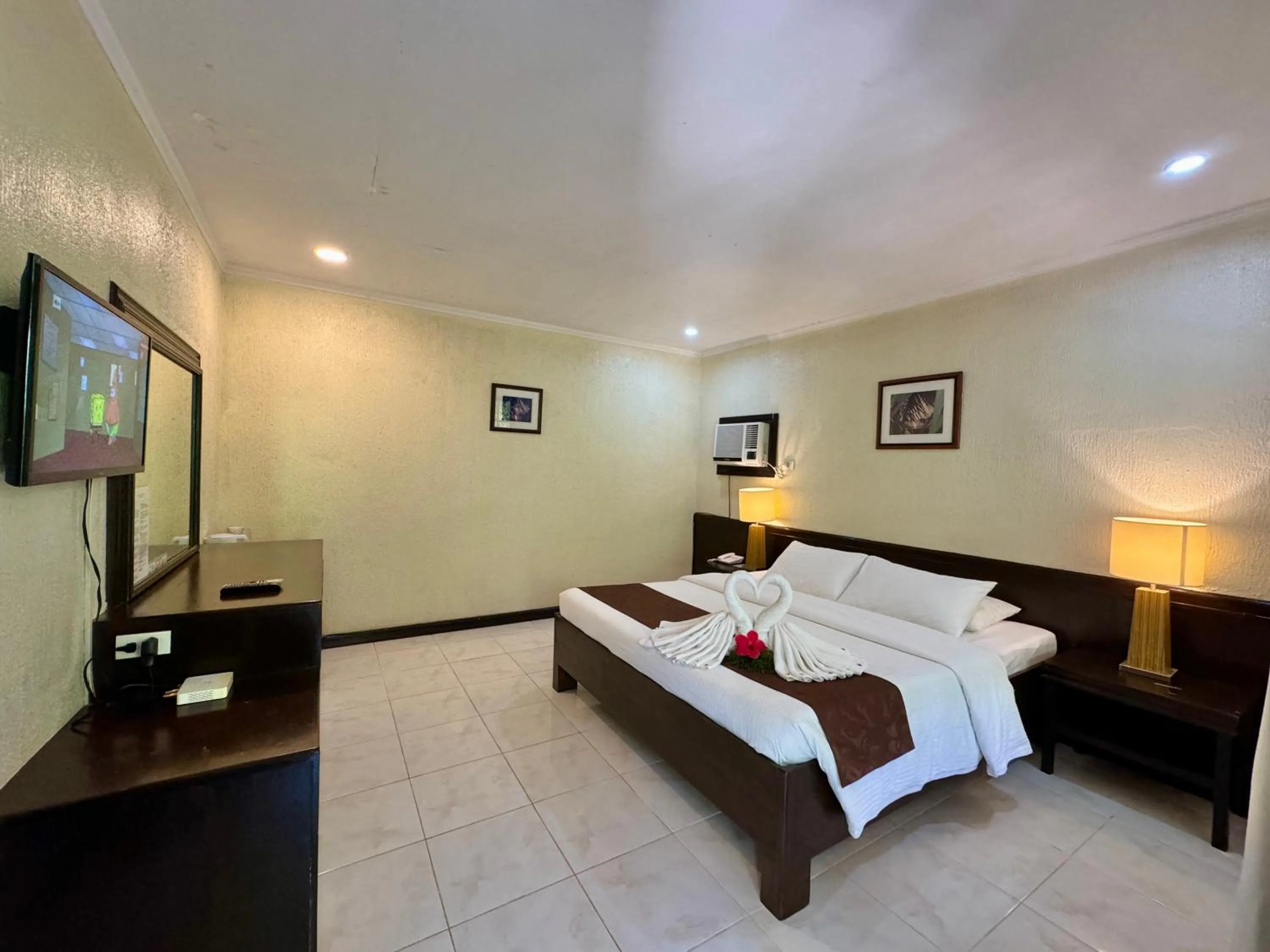 Bed in Casa Pilar Beach Resort