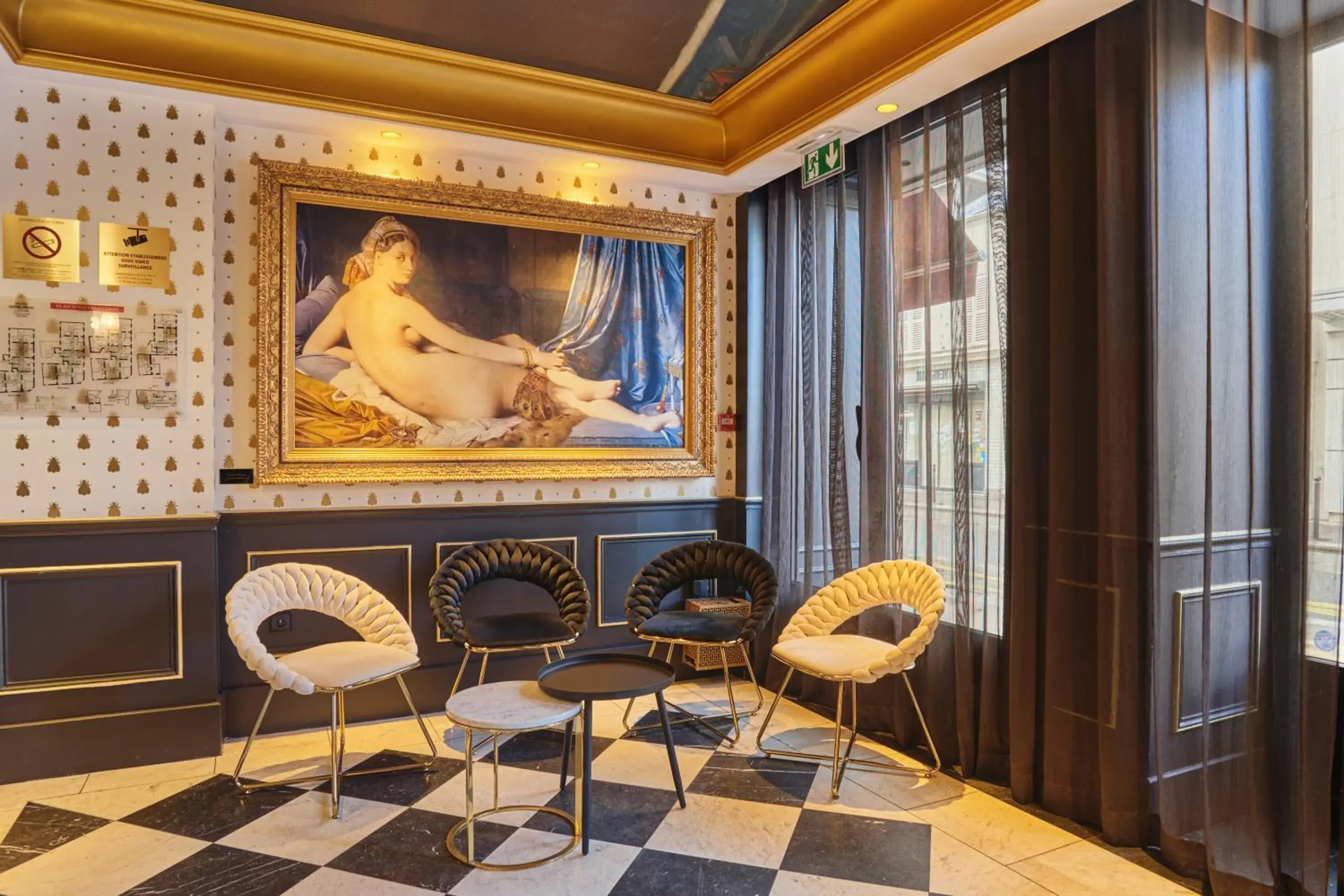 Lobby or reception in Hotel Eiffel Petit Louvre Lobby or reception in Hotel Eiffel Petit Louvre