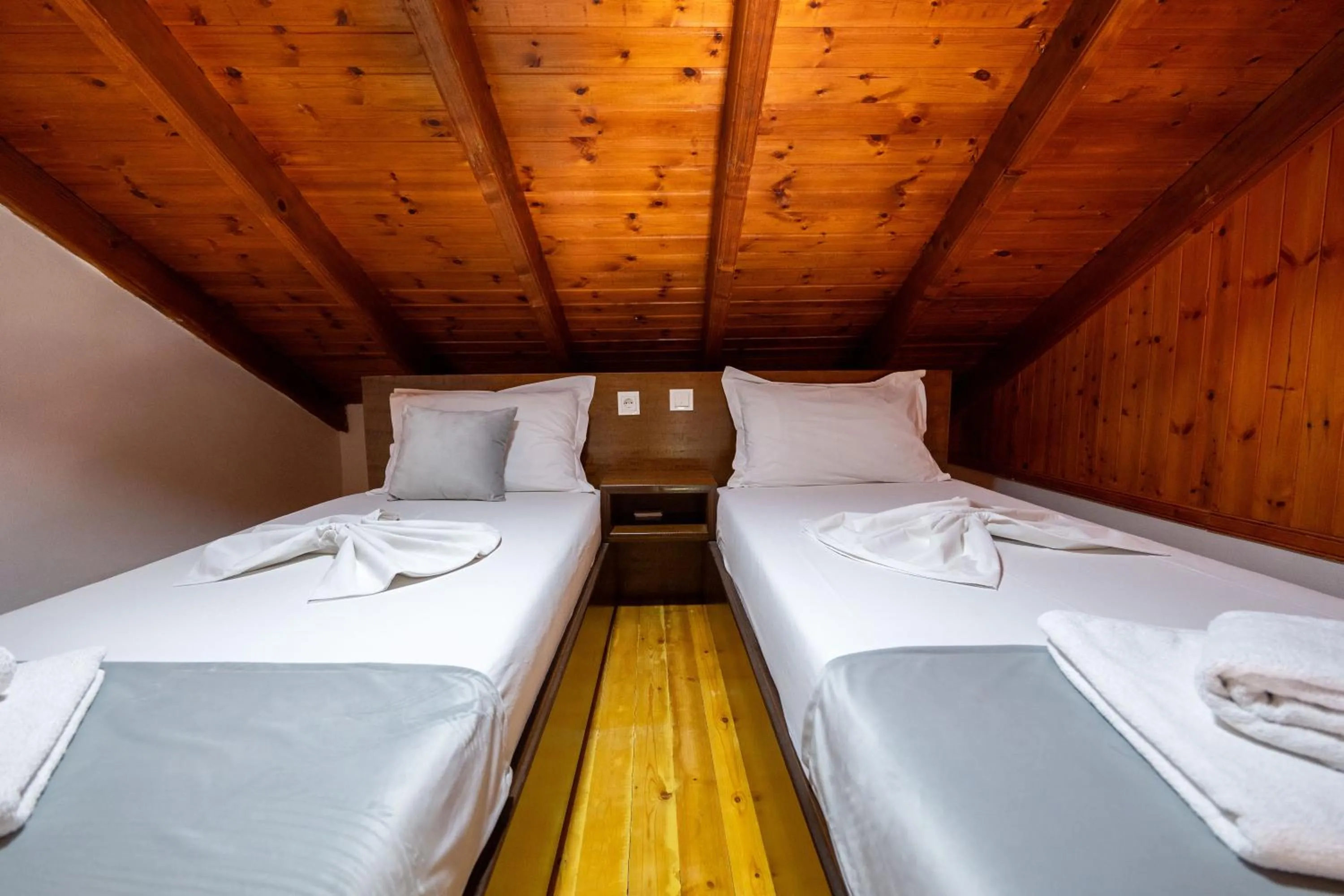 Bed in Apart Hotel Alex