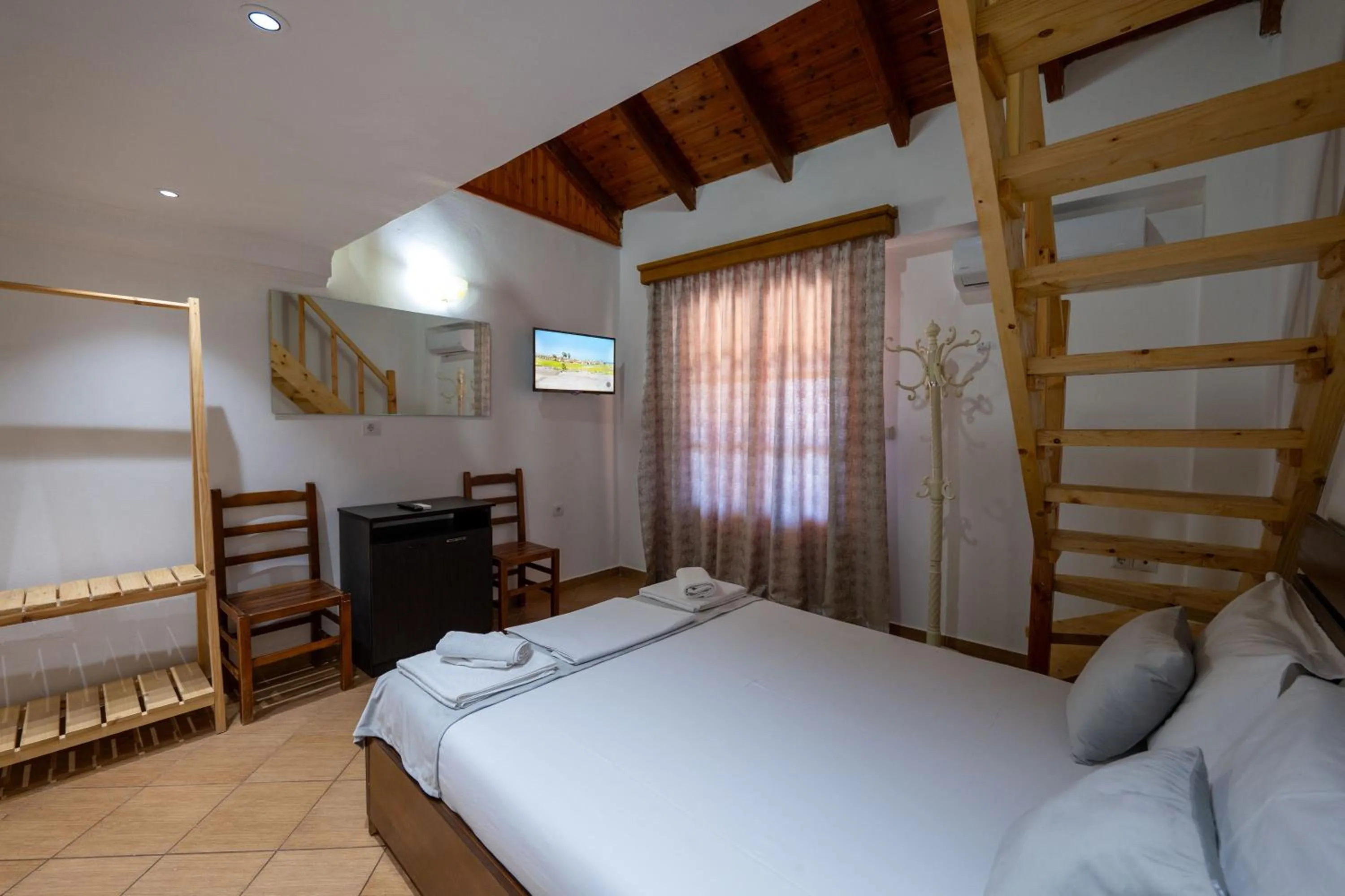 Bed in Apart Hotel Alex
