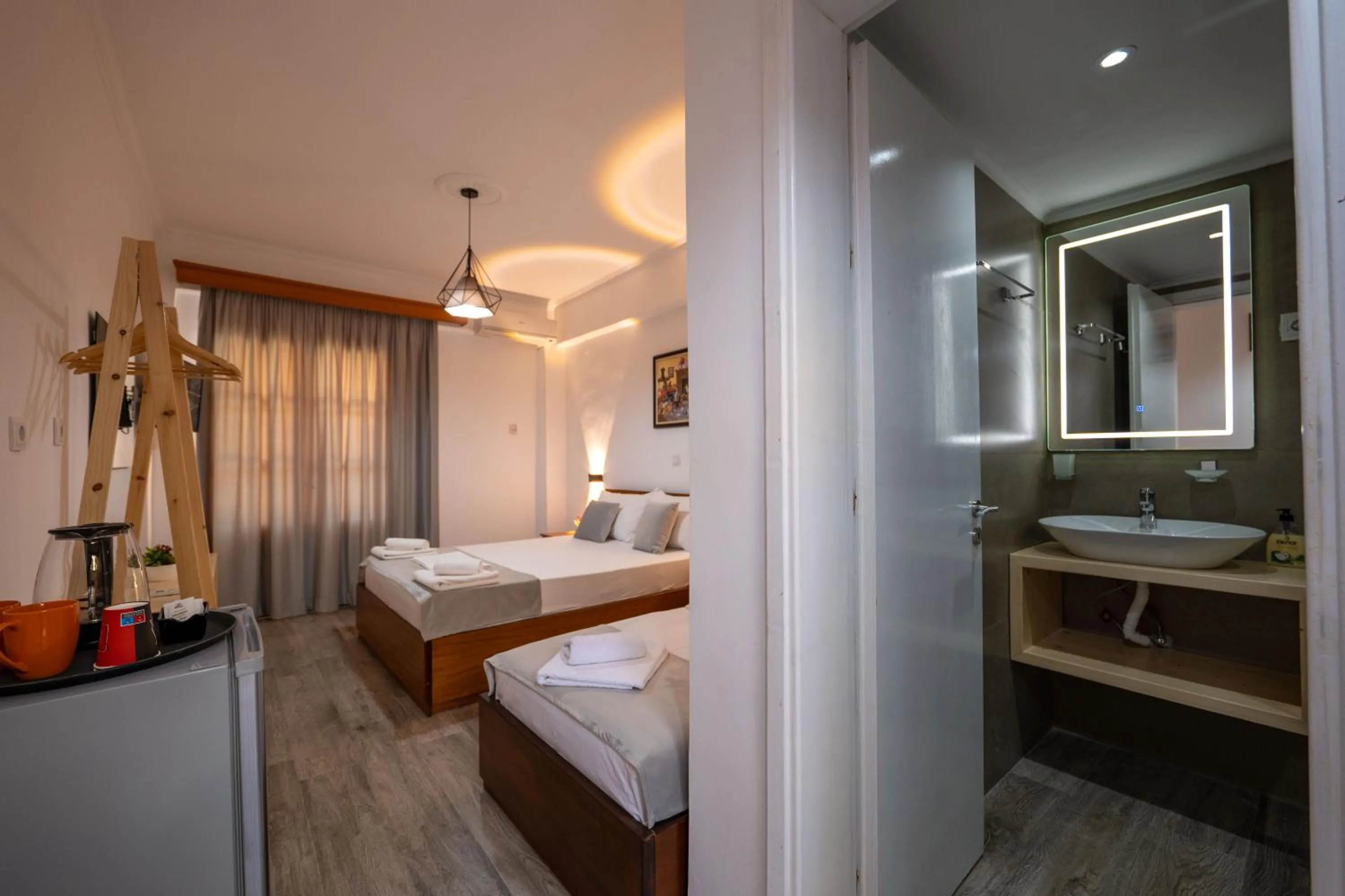 Bed in Apart Hotel Alex