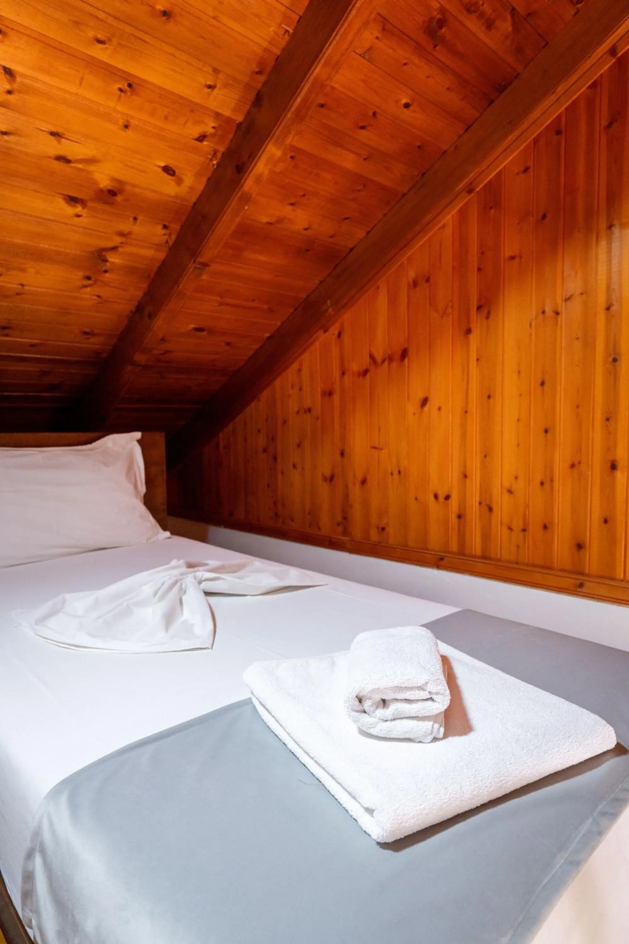 Bed in Apart Hotel Alex