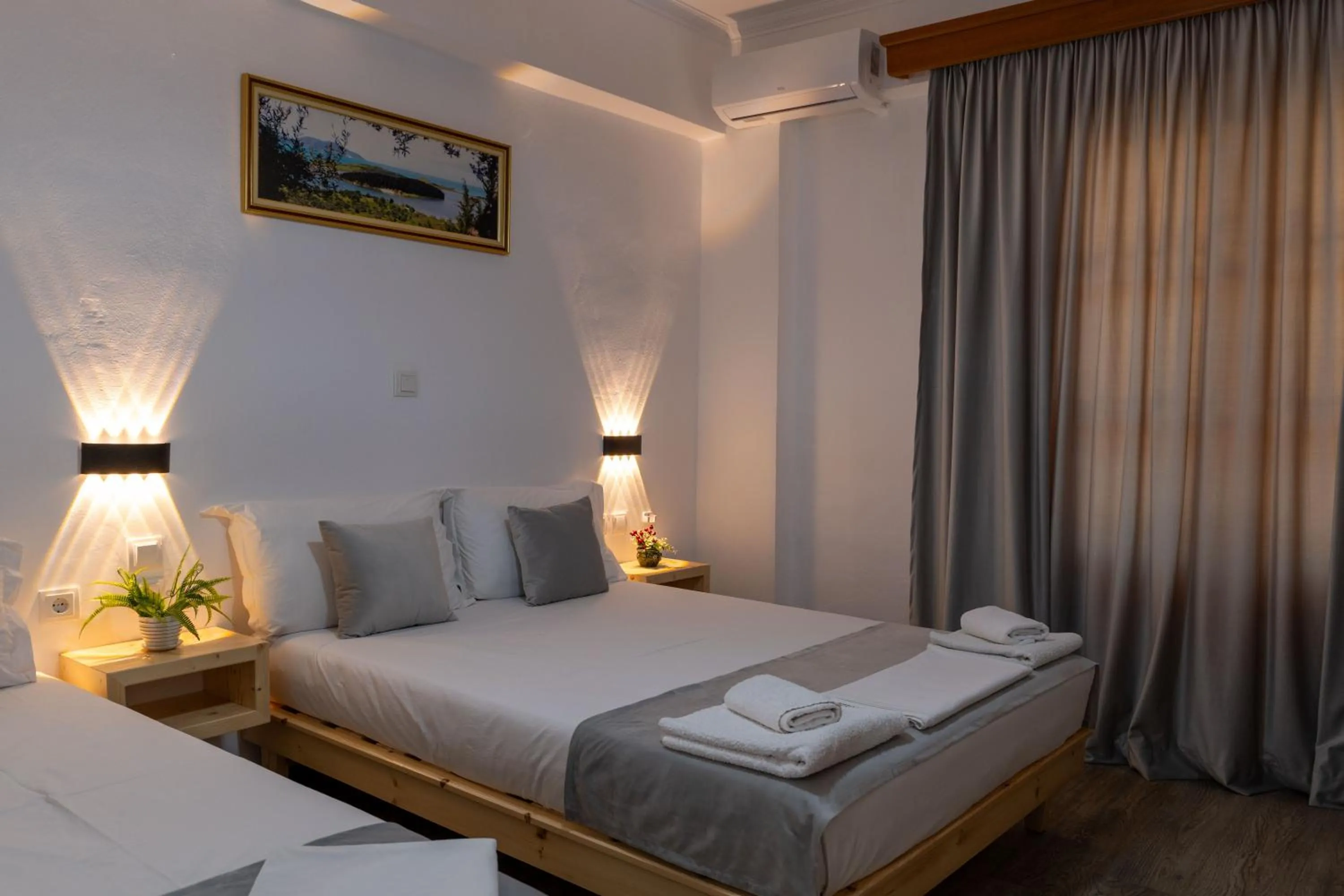 Bed in Apart Hotel Alex