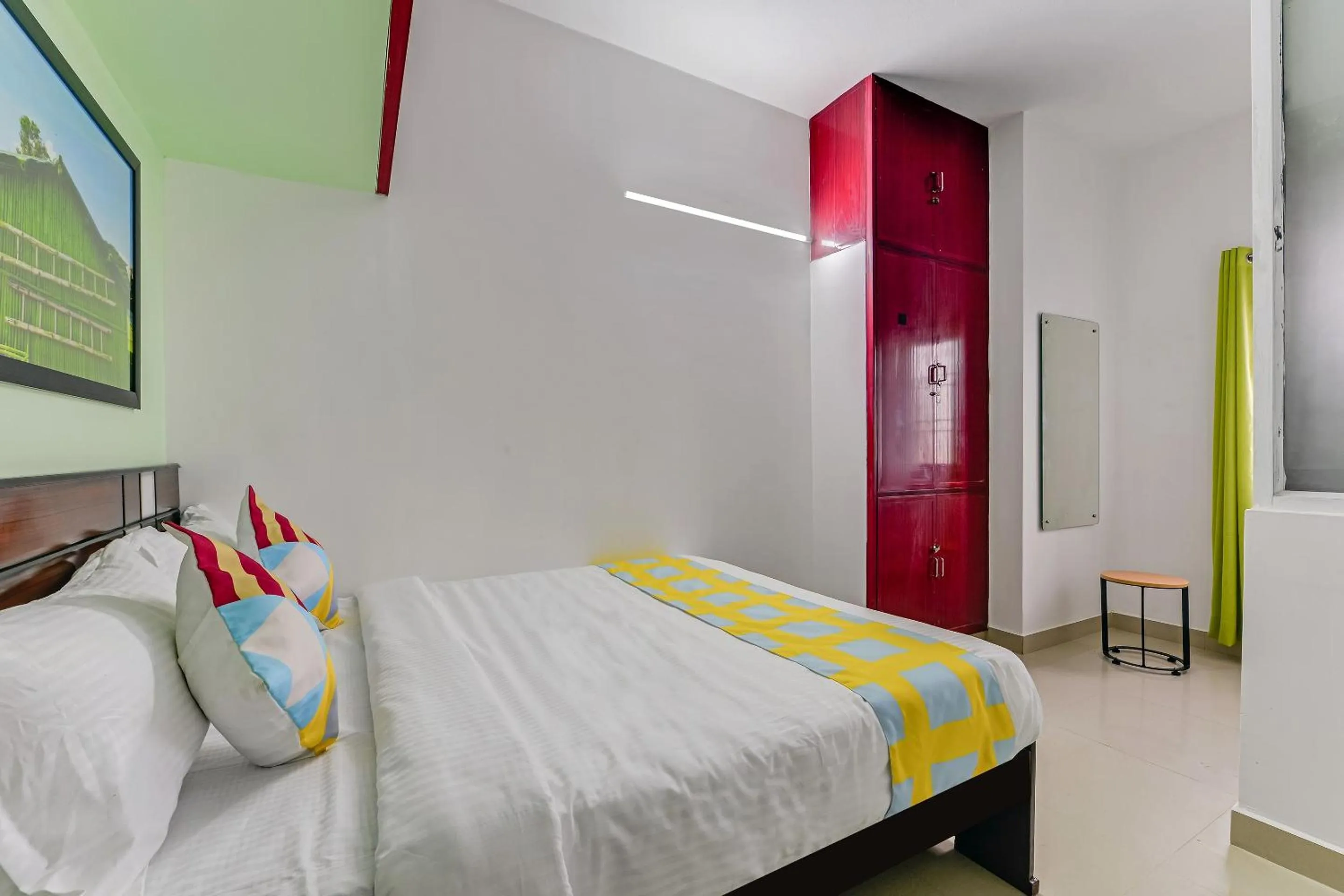 Bathroom, Bed in Hotel O JJ Residency