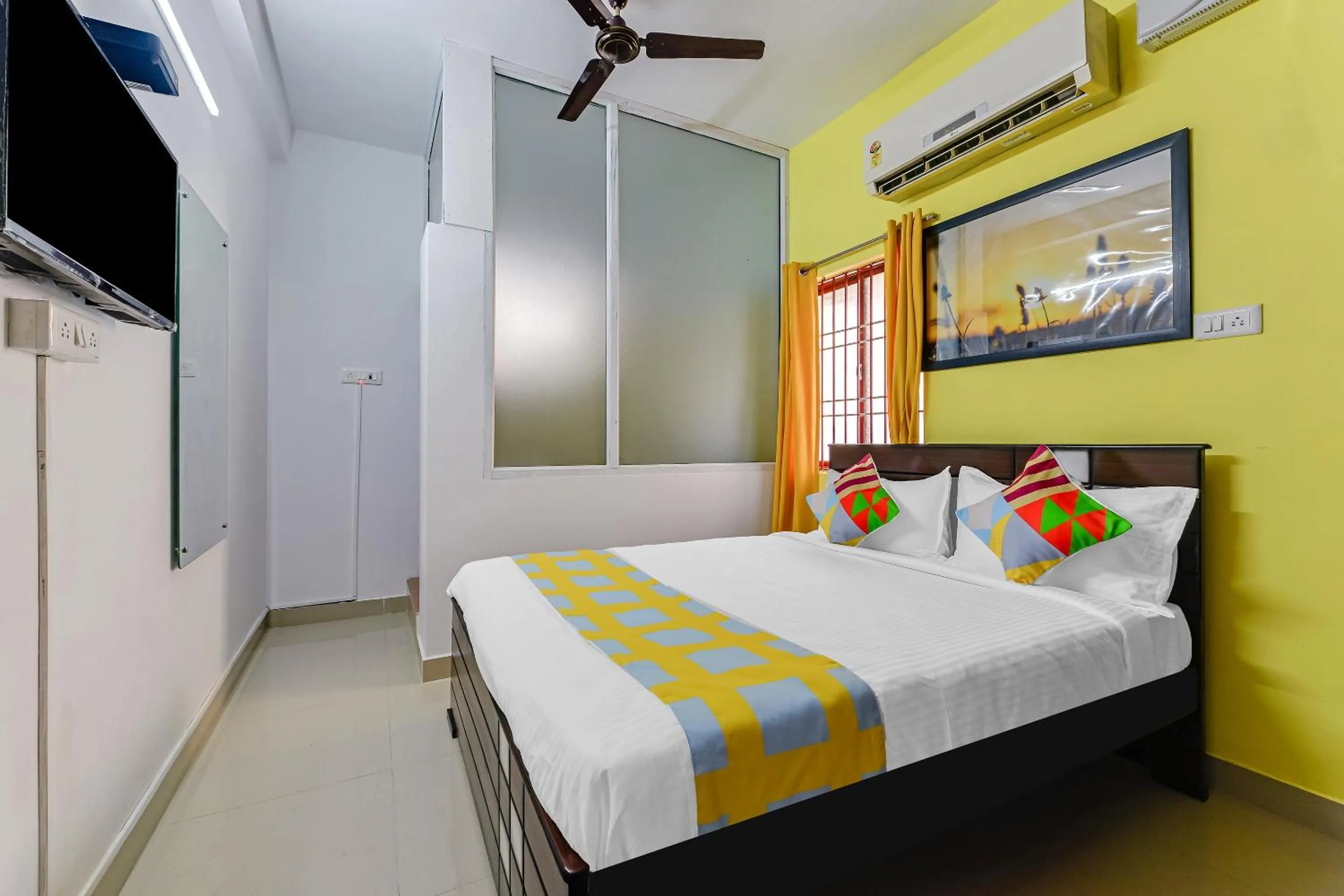 Bedroom, Bed in Hotel O JJ Residency