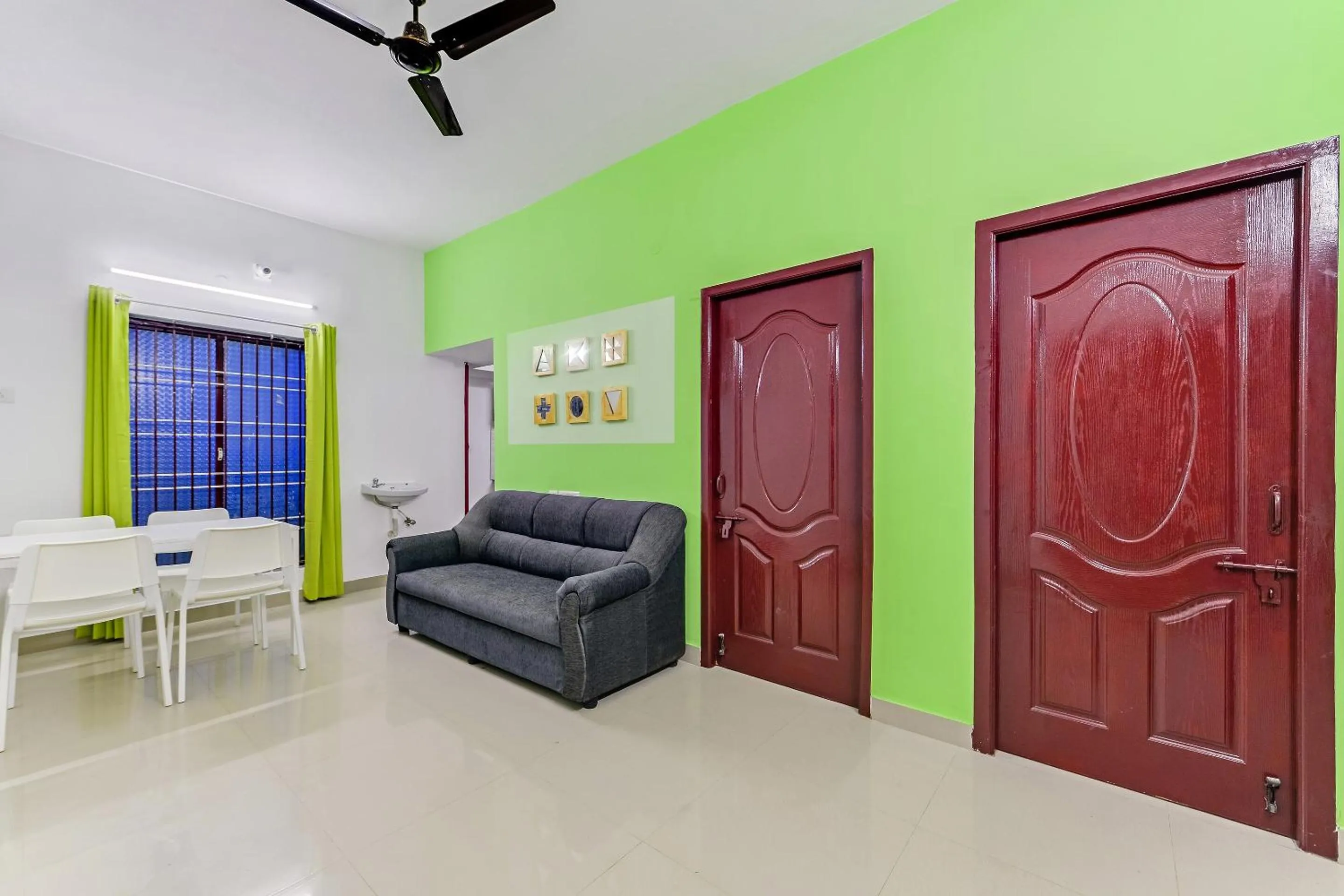 Bedroom in Hotel O JJ Residency