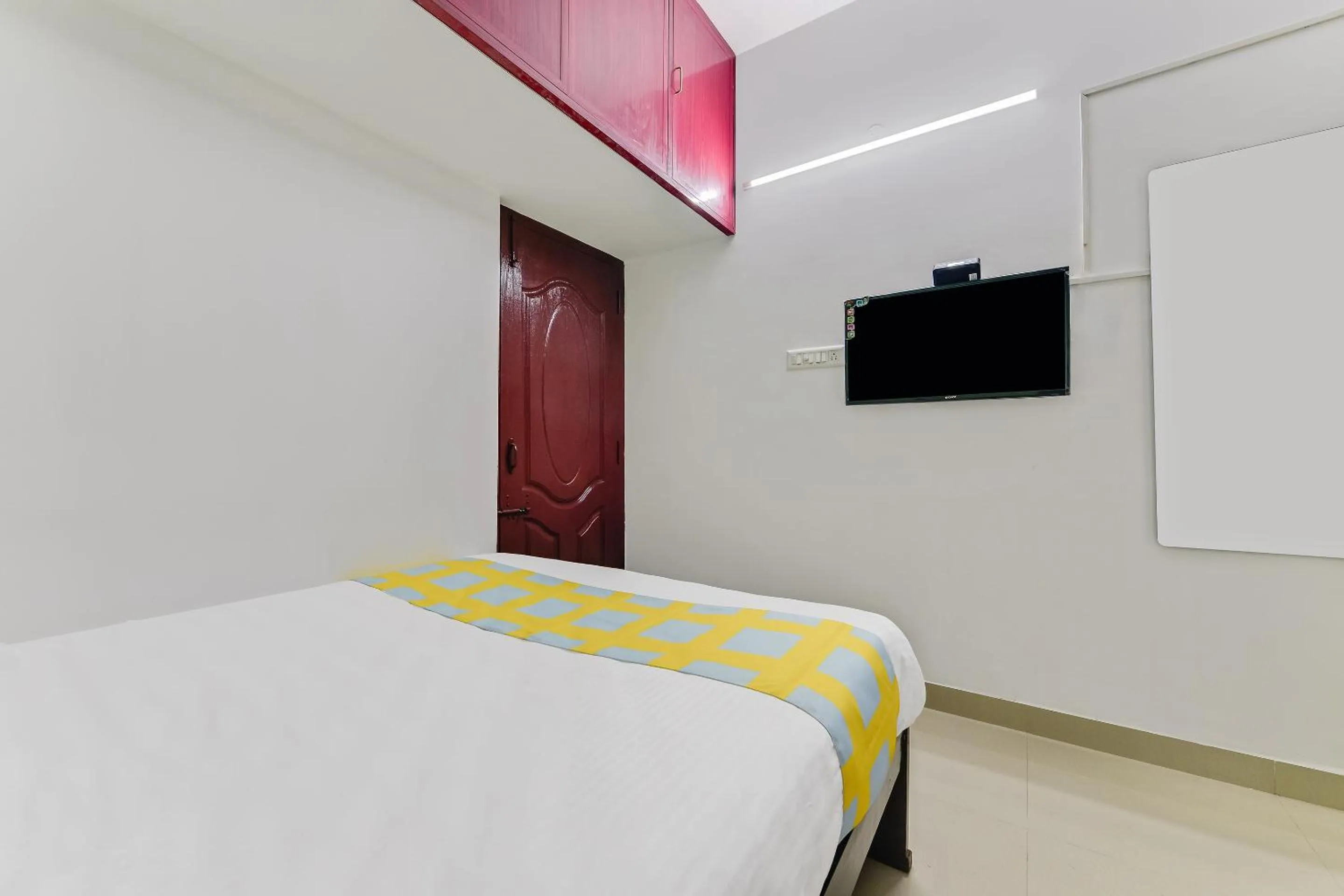 Bedroom, Bed in Hotel O JJ Residency