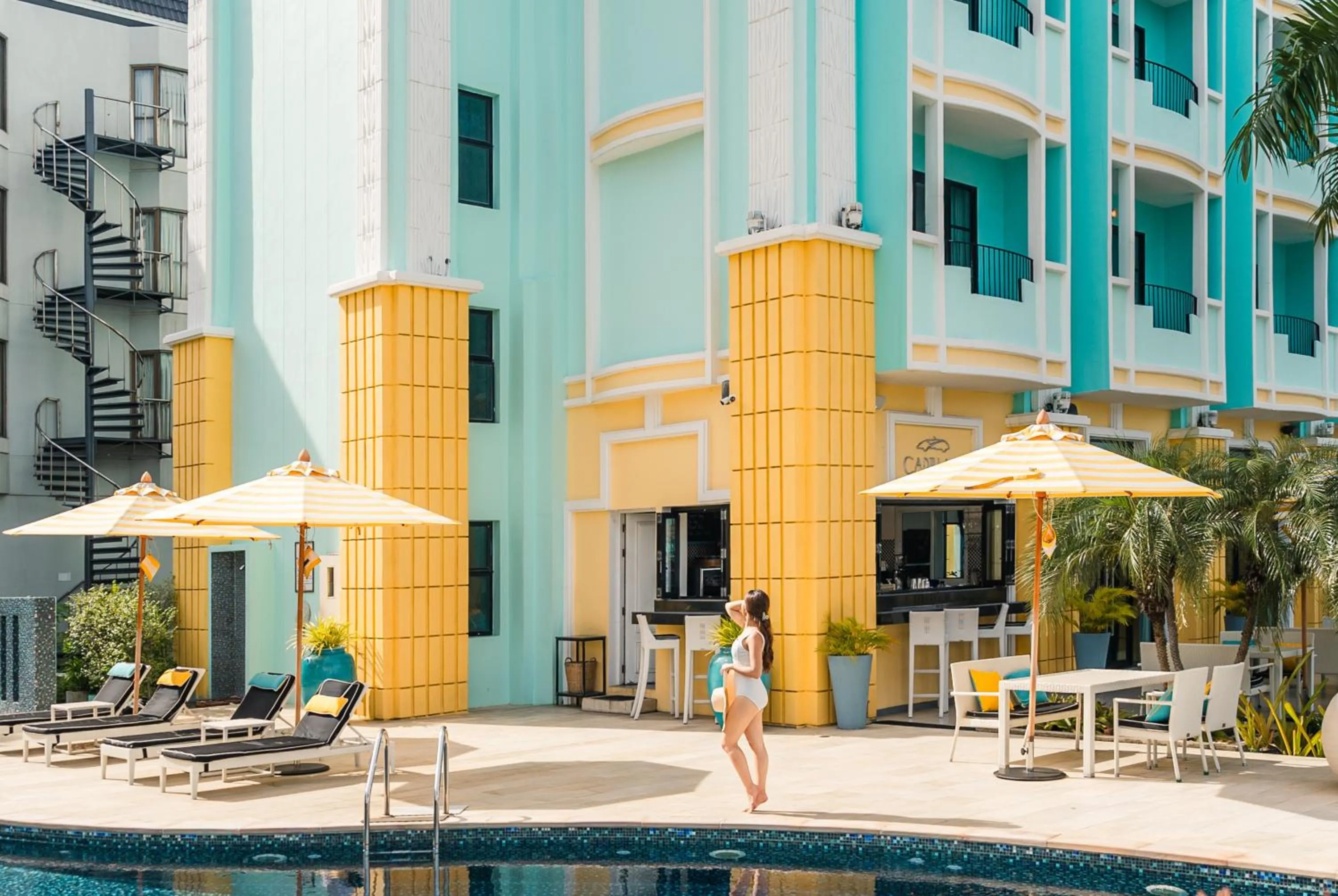 Swimming pool in Wave Hotel Pattaya