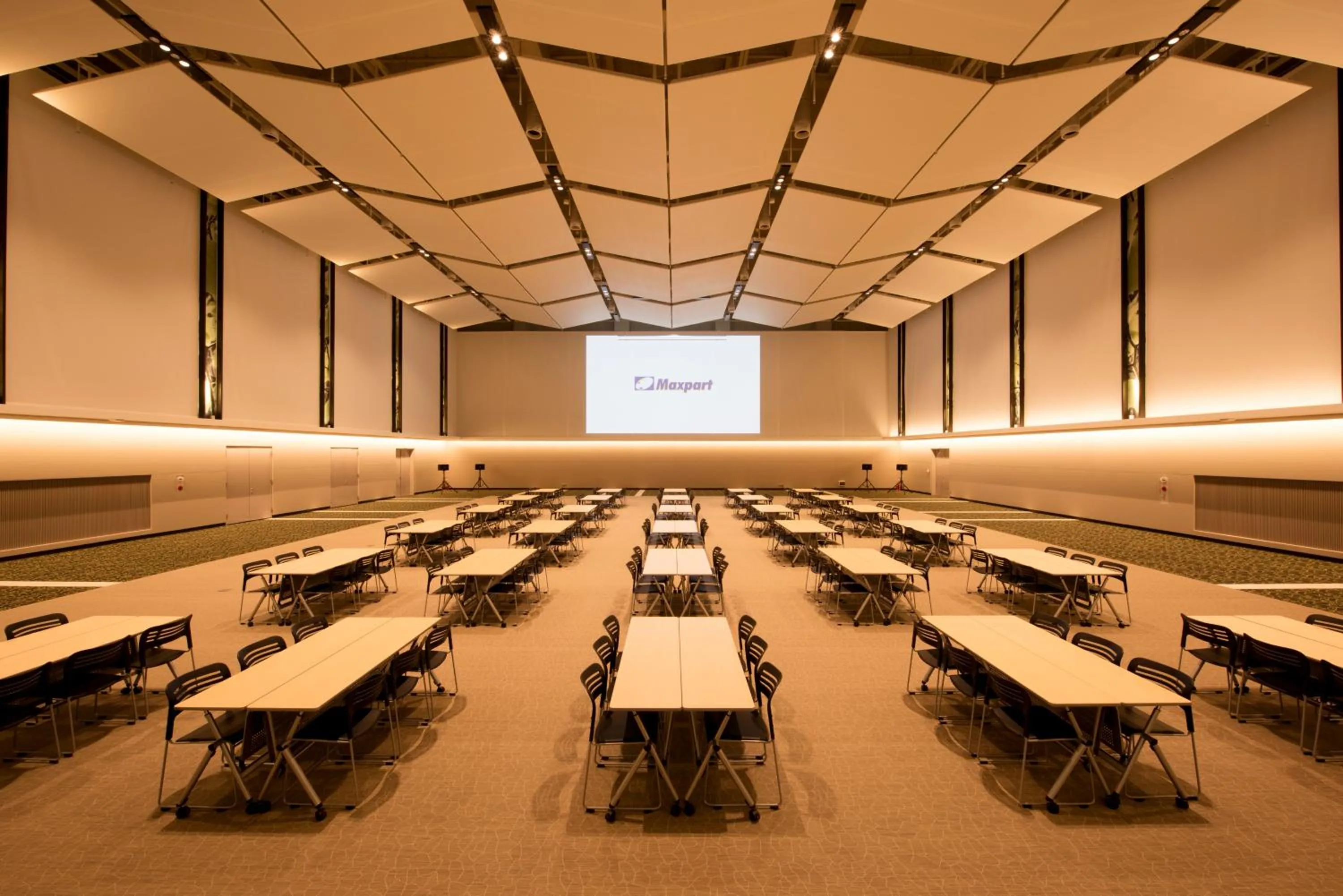 Business facilities in HOTEL FUKURACIA OSAKA-BAY