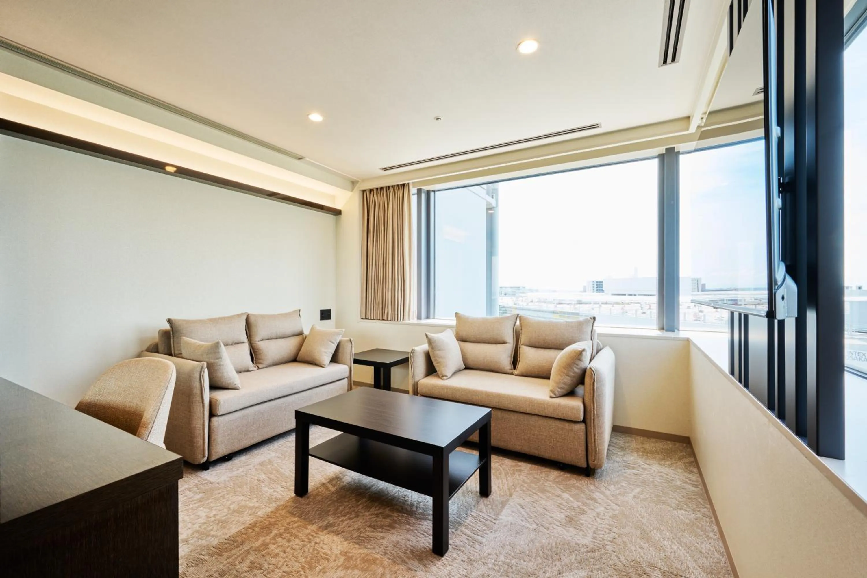 Living room in HOTEL FUKURACIA OSAKA-BAY