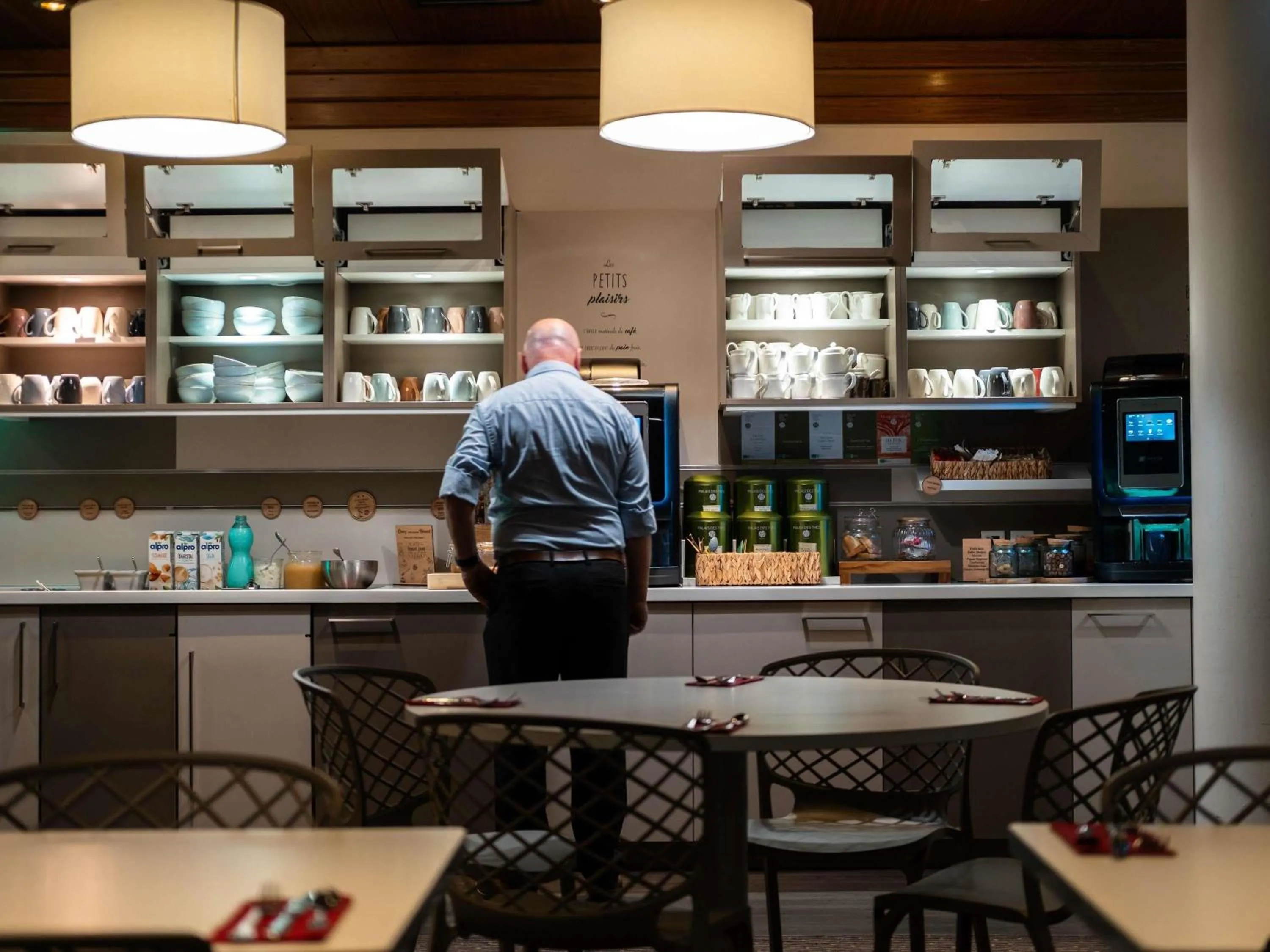 Breakfast in Mercure Toulouse Aéroport Golf de Seilh