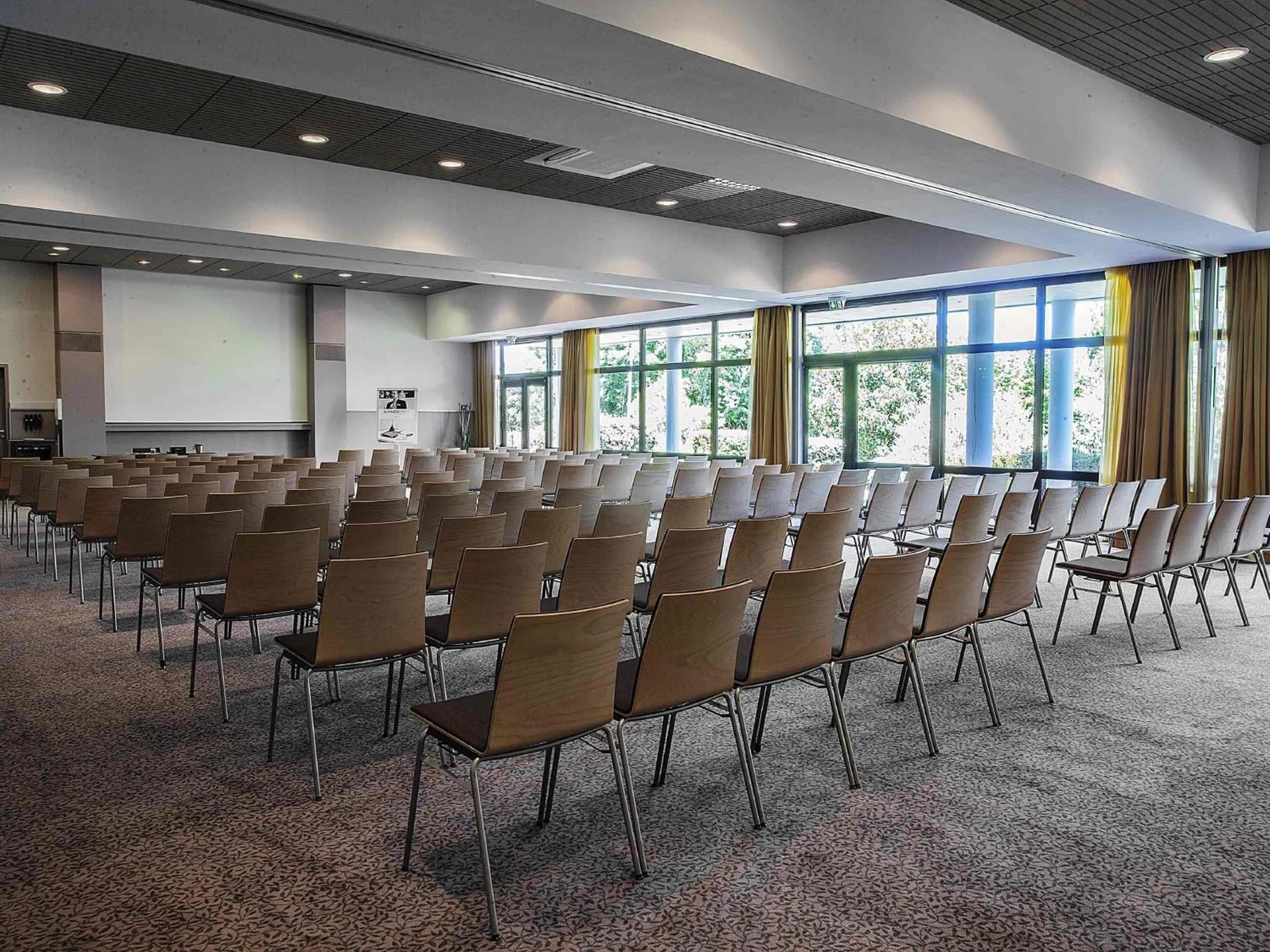 Meeting/conference room in Mercure Toulouse Aéroport Golf de Seilh