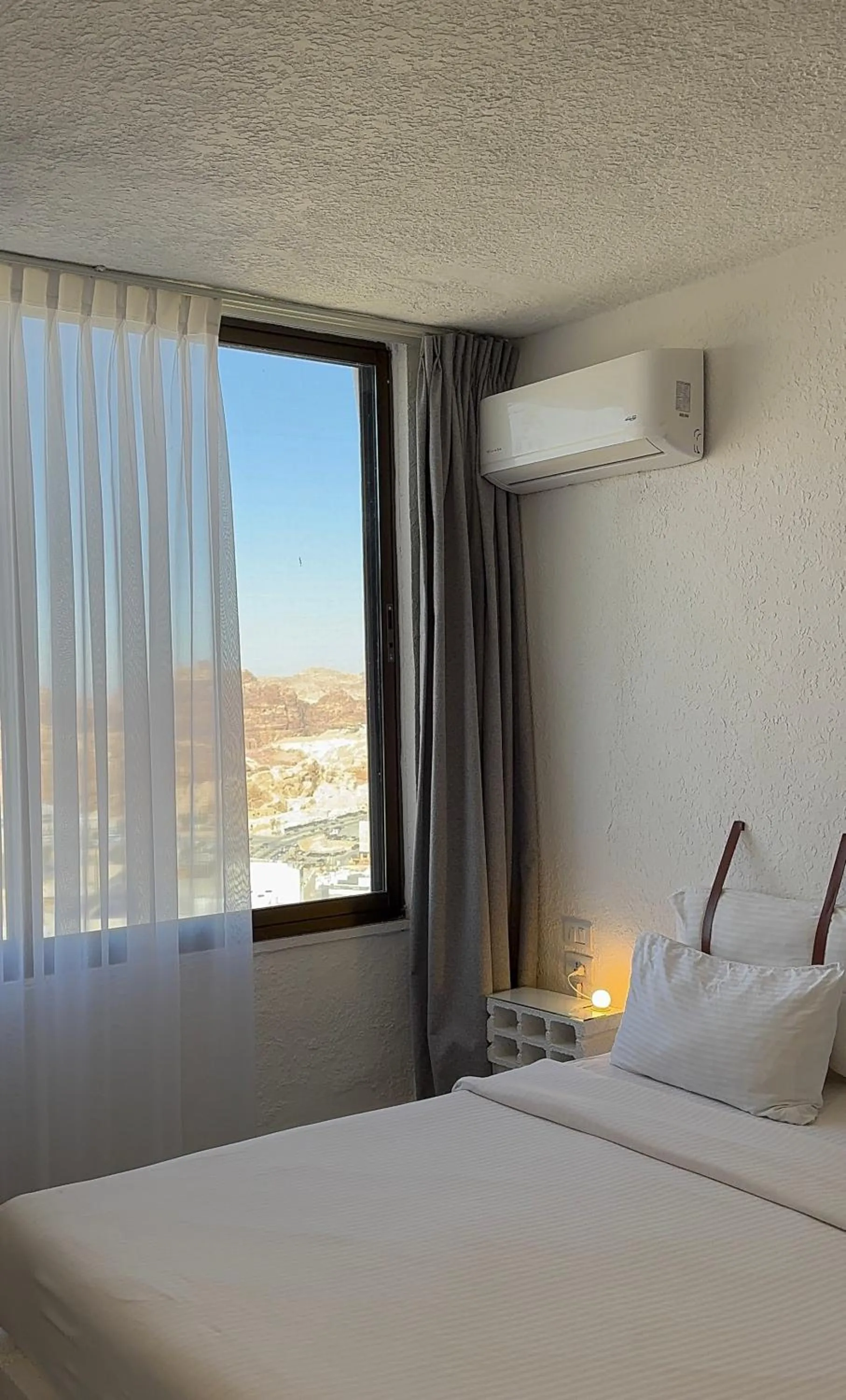 Bedroom, Bed in Nomads Hotel