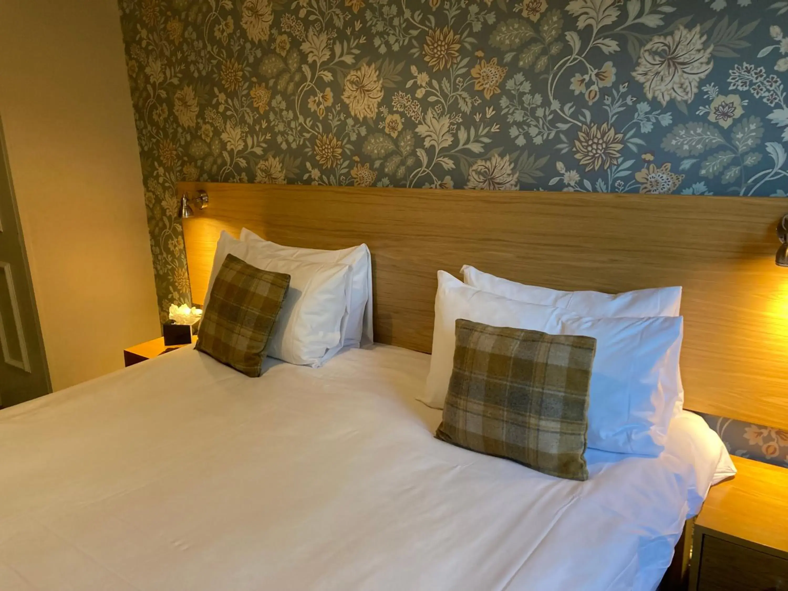 Double Room with Private Bathroom in The Oxnoble Double Room with Private Bathroom in The Oxnoble