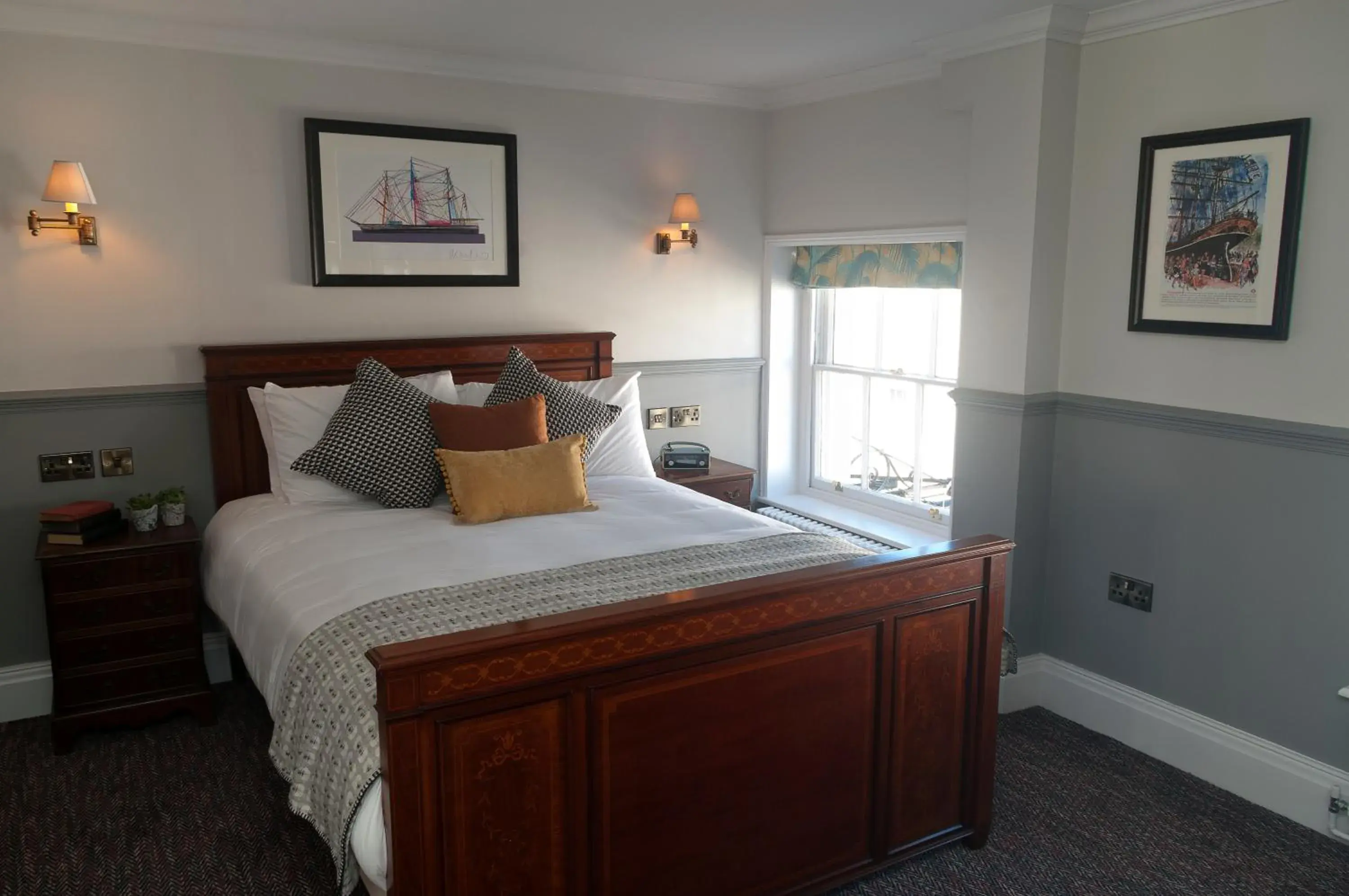 Bed in Admiral Hardy Bed in Admiral Hardy