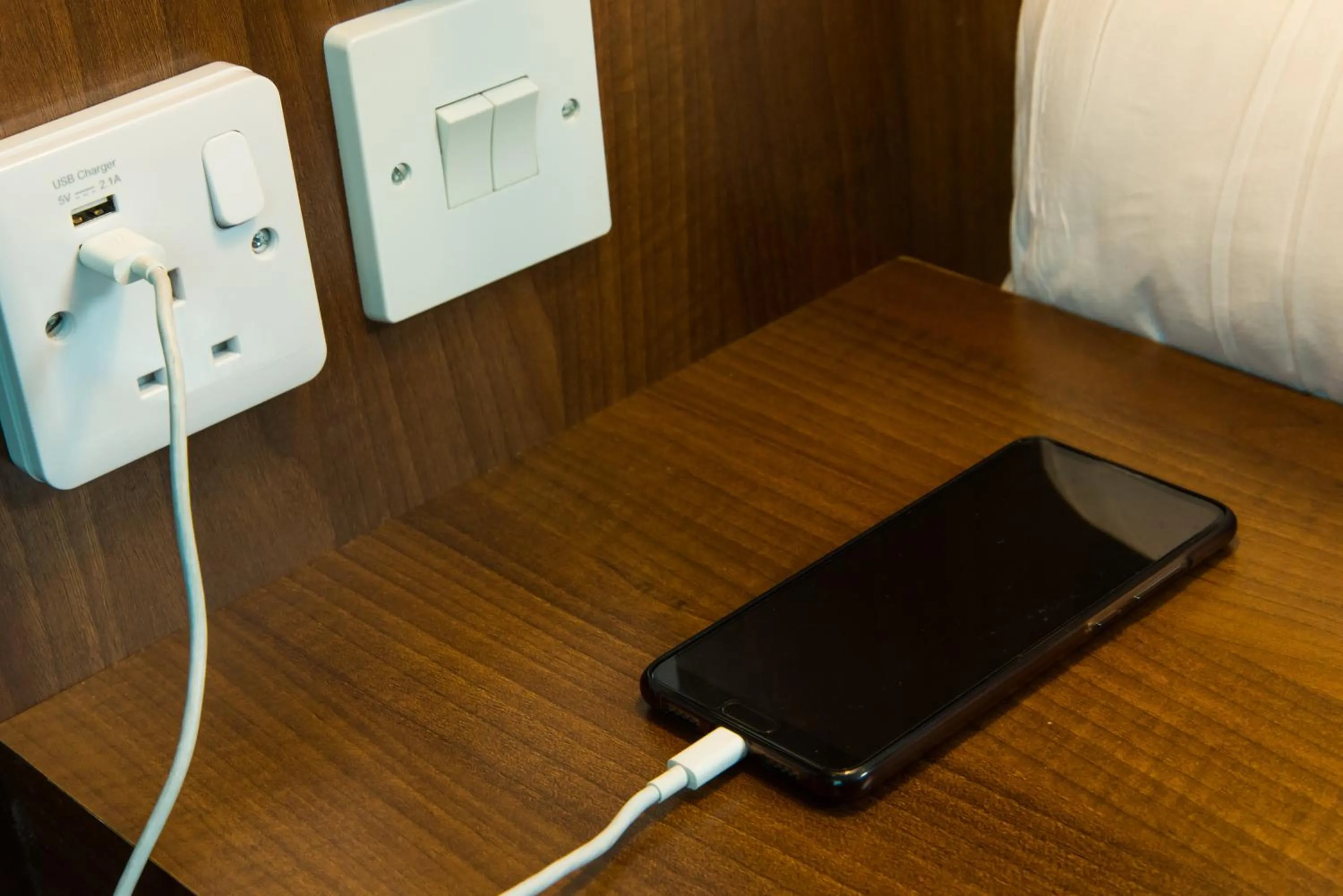 Bedroom in Holiday Inn Express Birmingham - Snow Hill by IHG