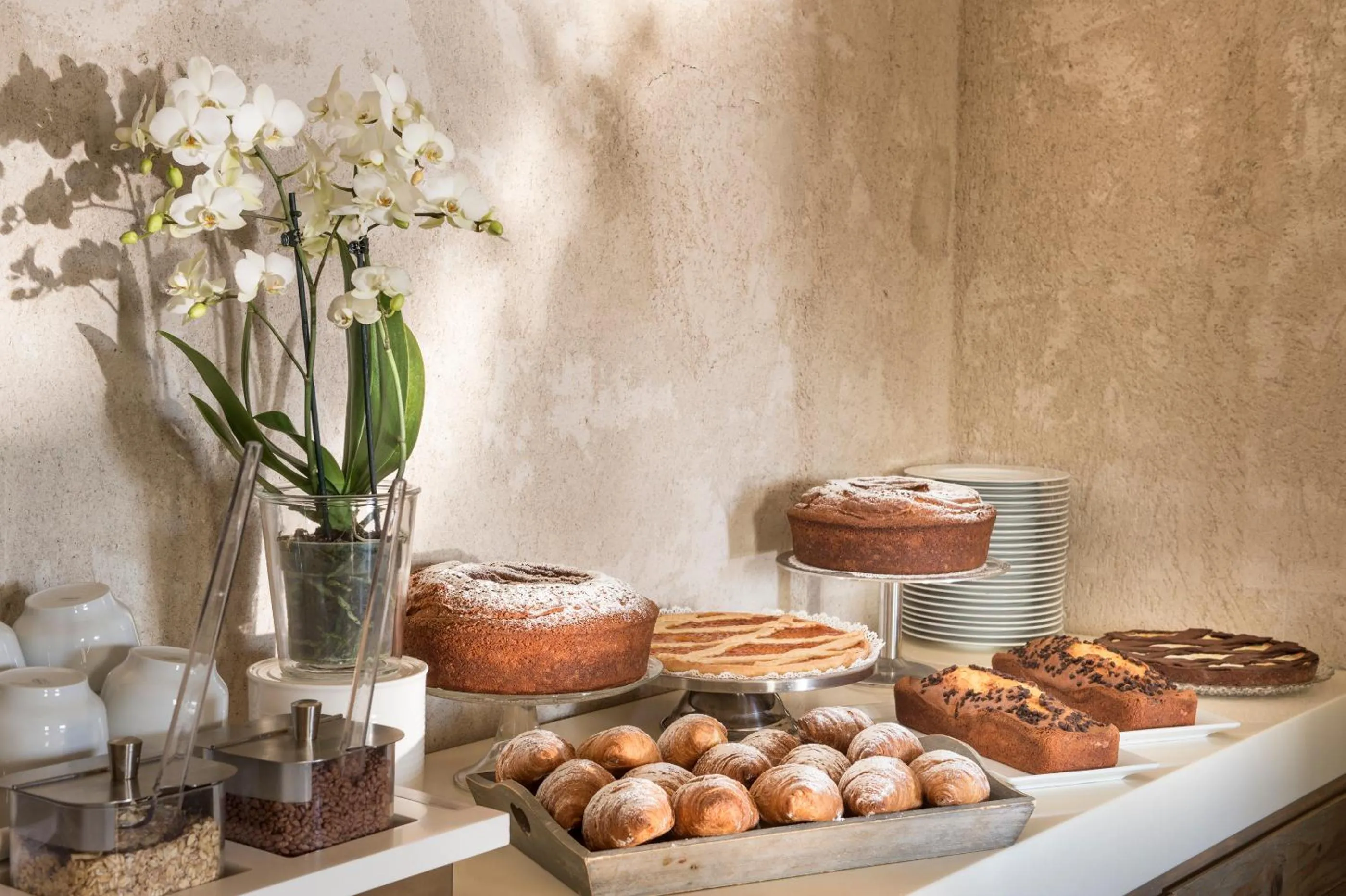 Buffet breakfast in Hotel & Resort Le Colombare