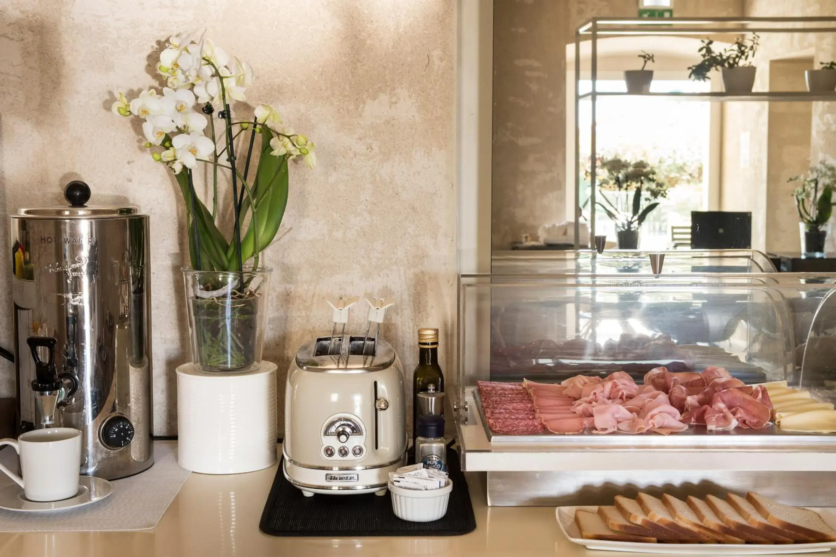 Restaurant/places to eat in Hotel & Resort Le Colombare Restaurant/places to eat in Hotel & Resort Le Colombare